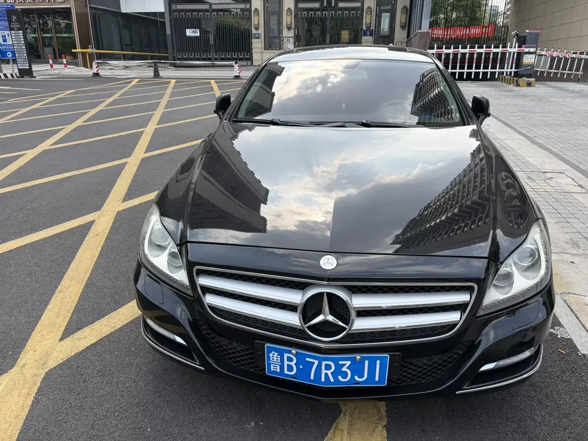 Mercedes-Benz CLS