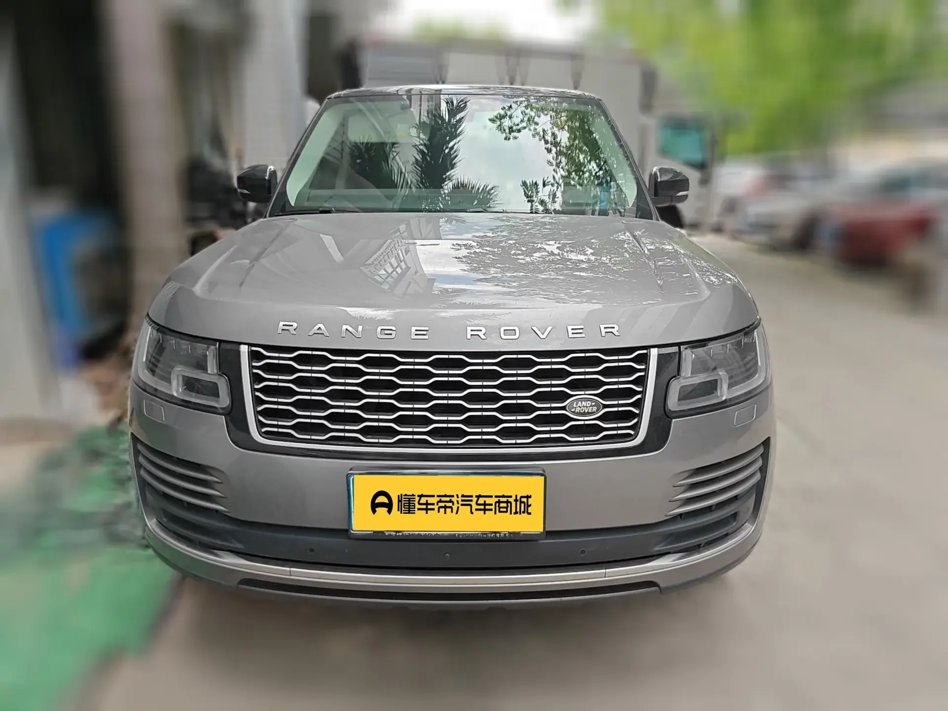 Land Rover range rover