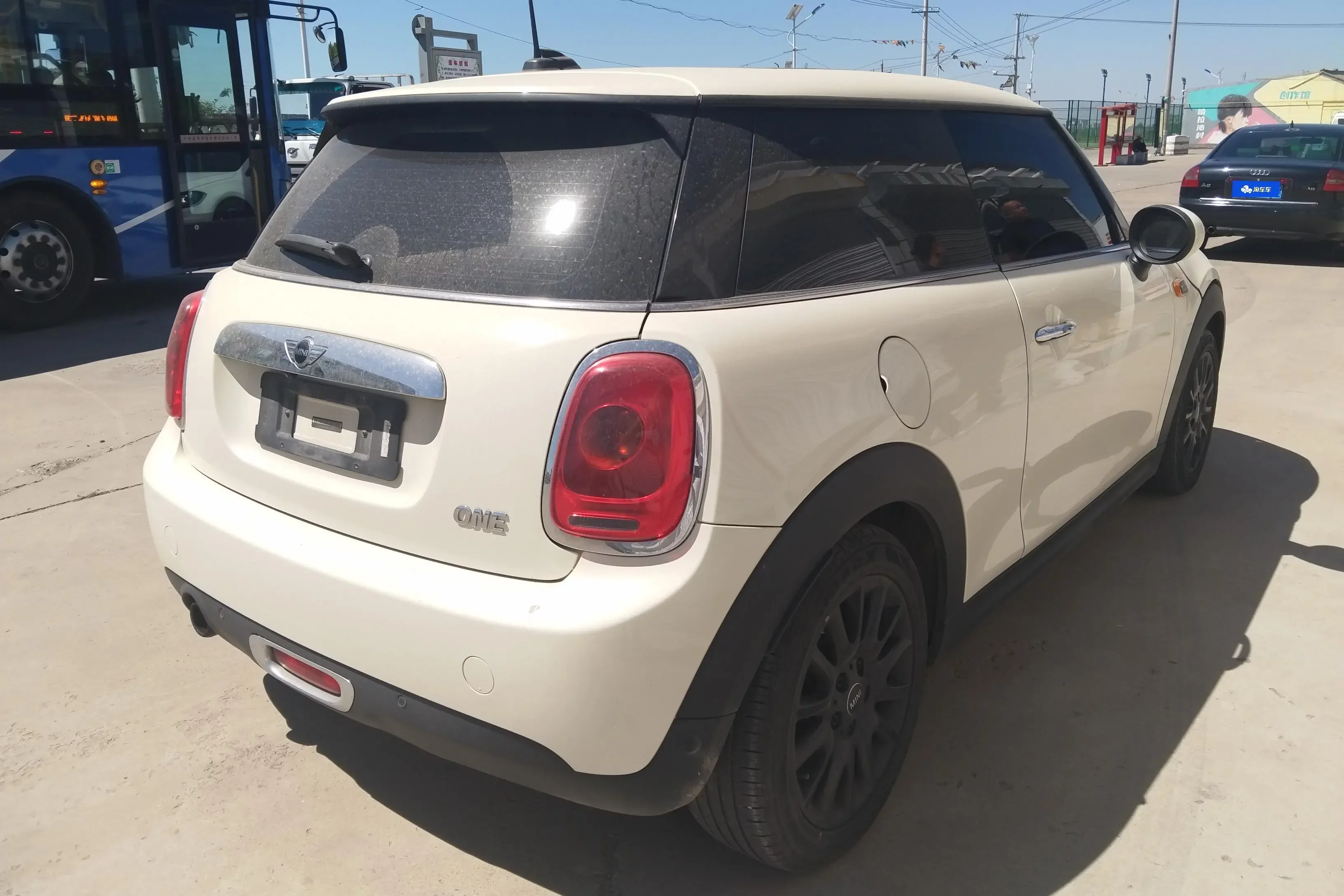 MINI 