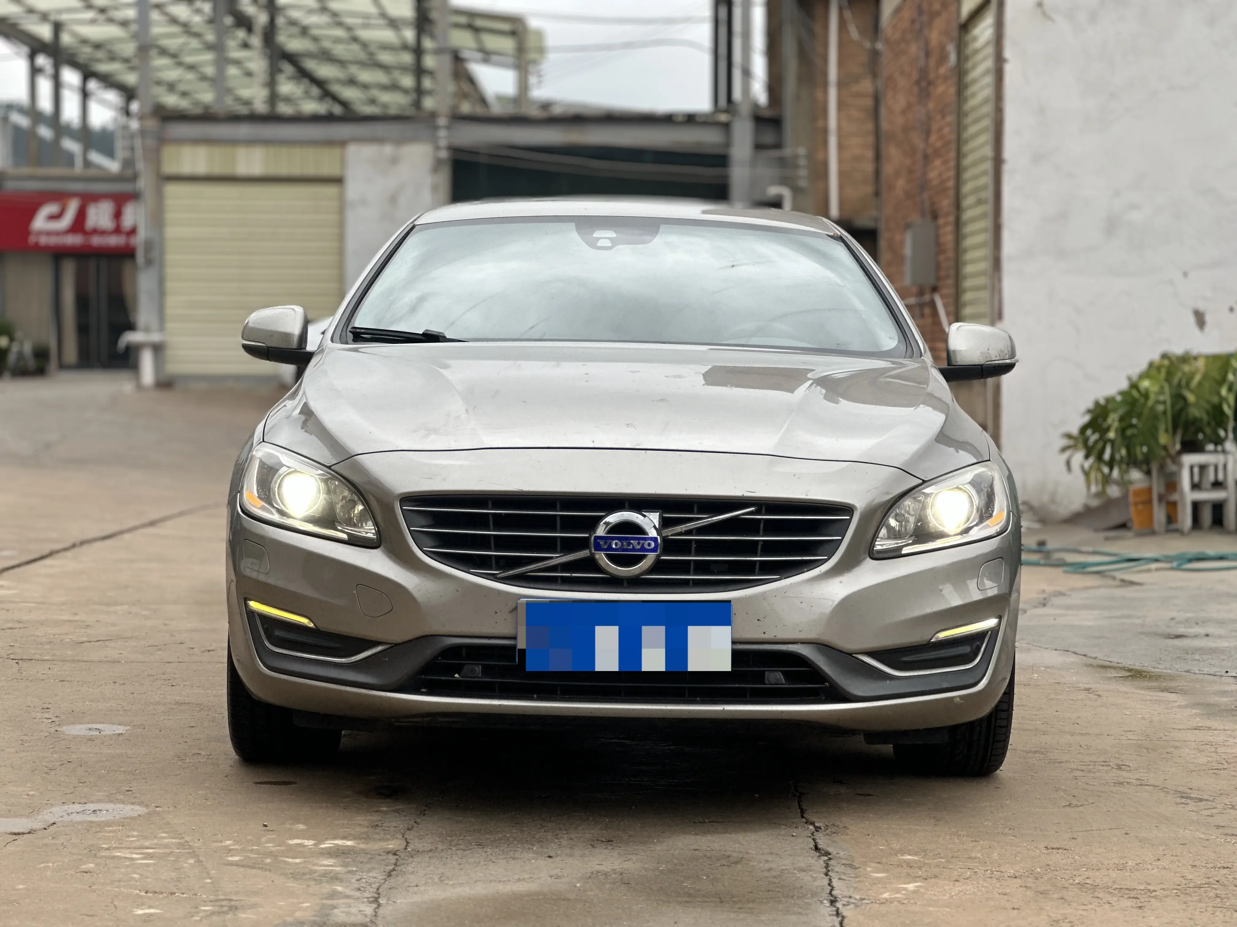 Volvo S60