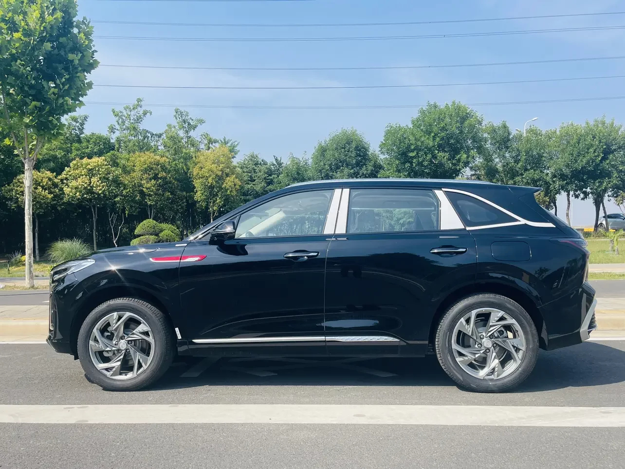 Hongqi HS3 PHEV