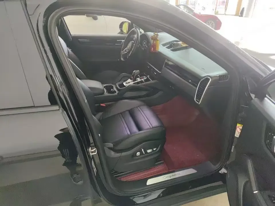 Porsche Cayenne Coupe