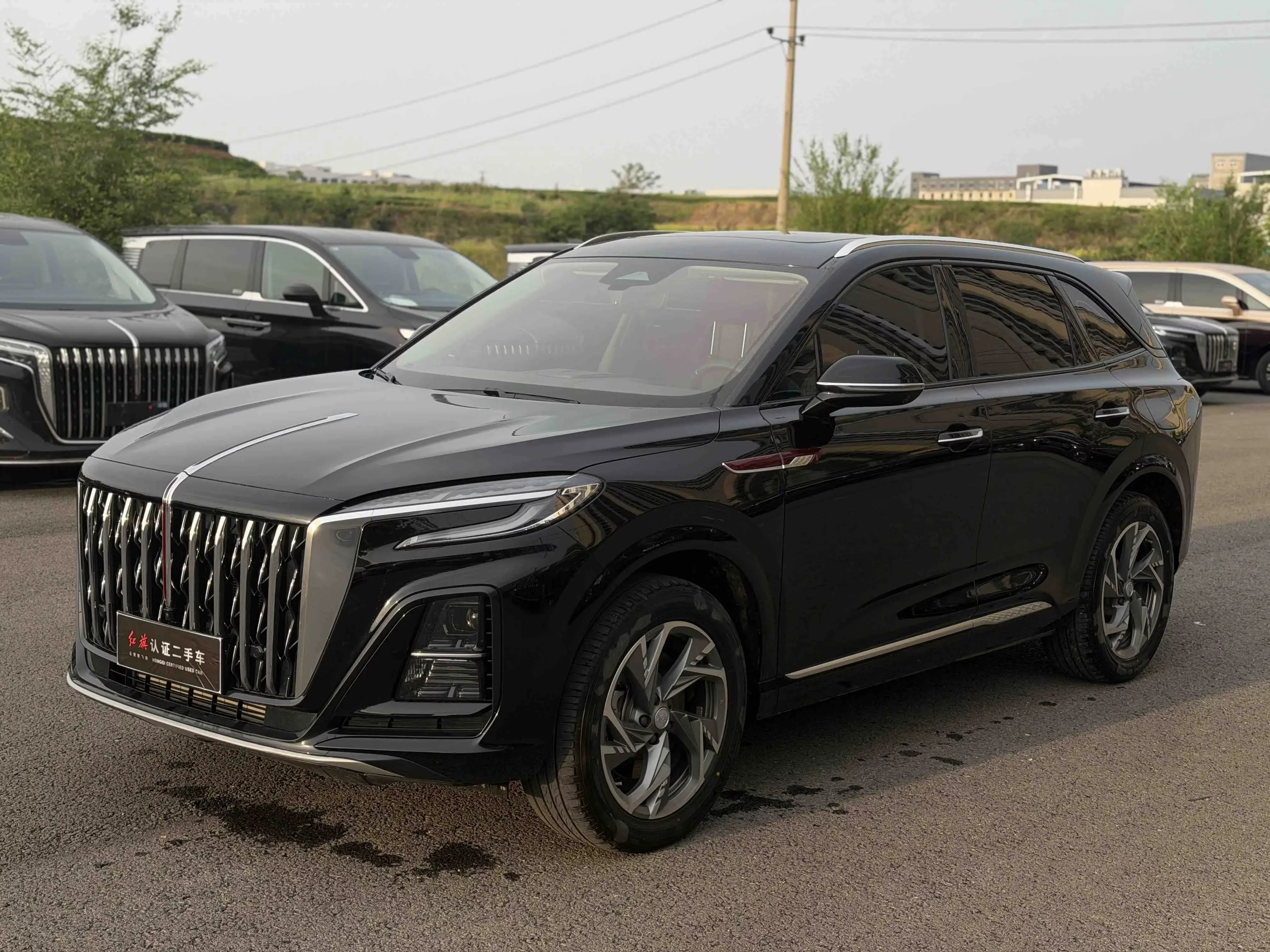 Hongqi HS3 PHEV