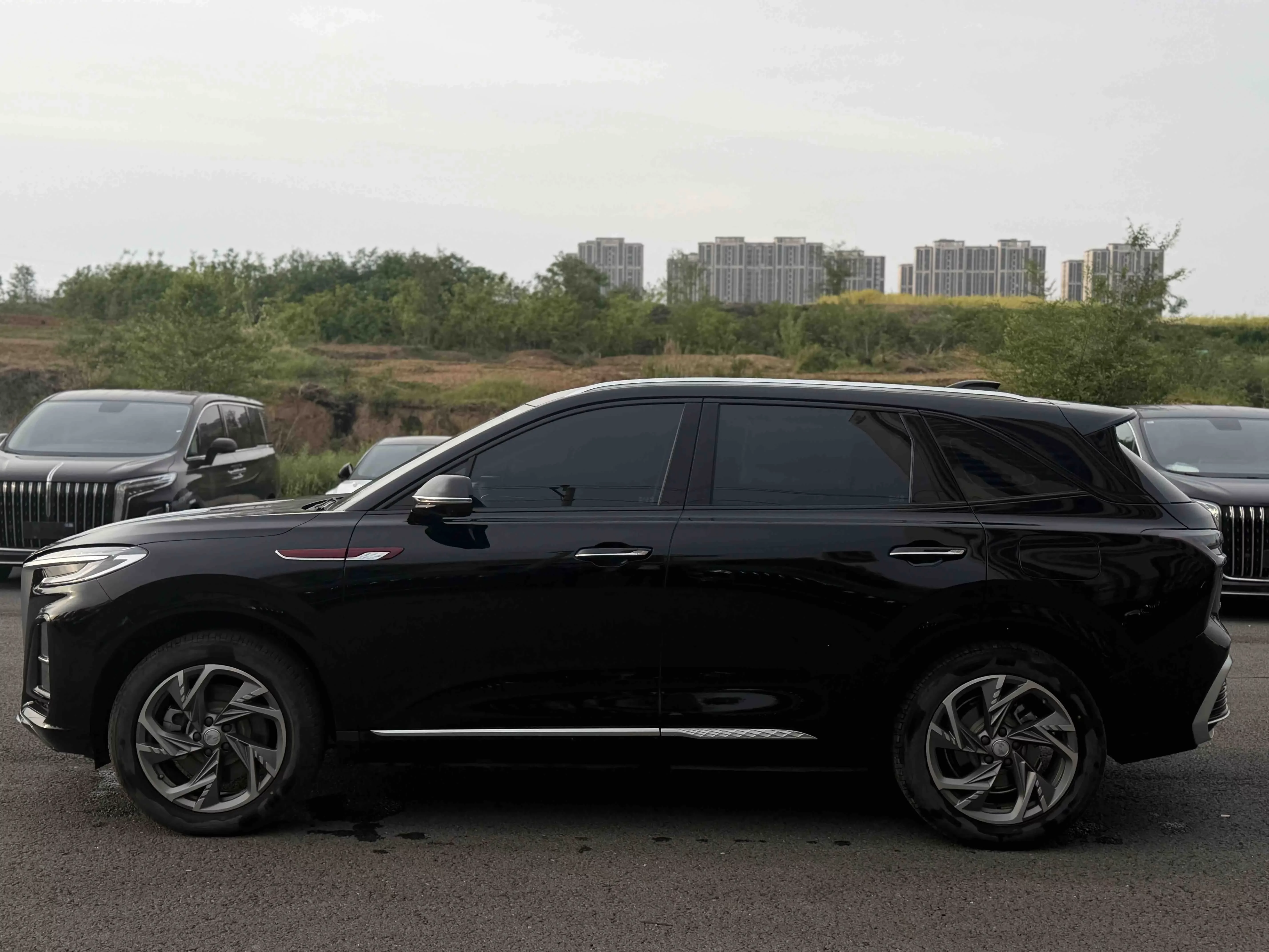 Hongqi HS3 PHEV