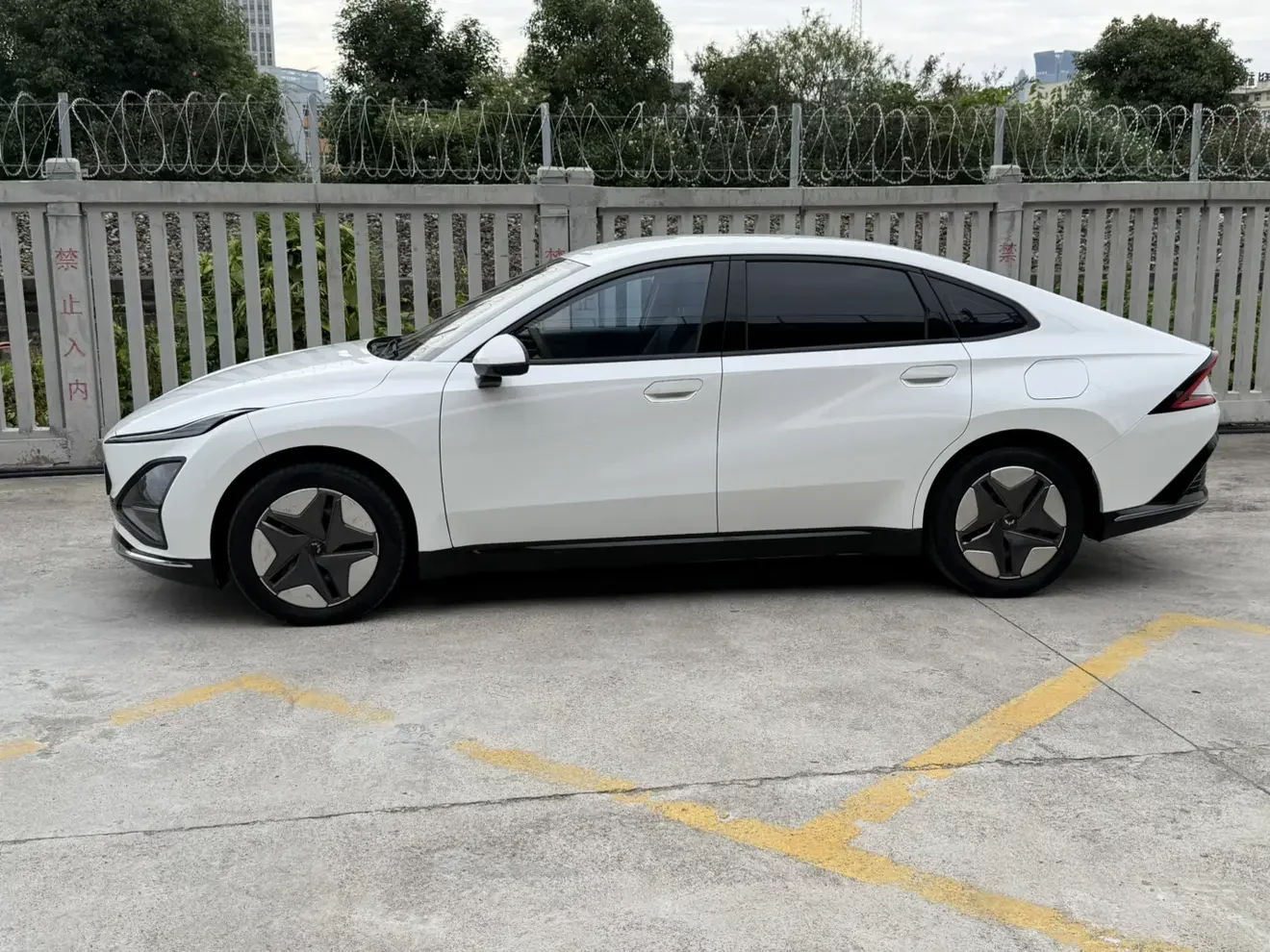 Wuling Starlight EV