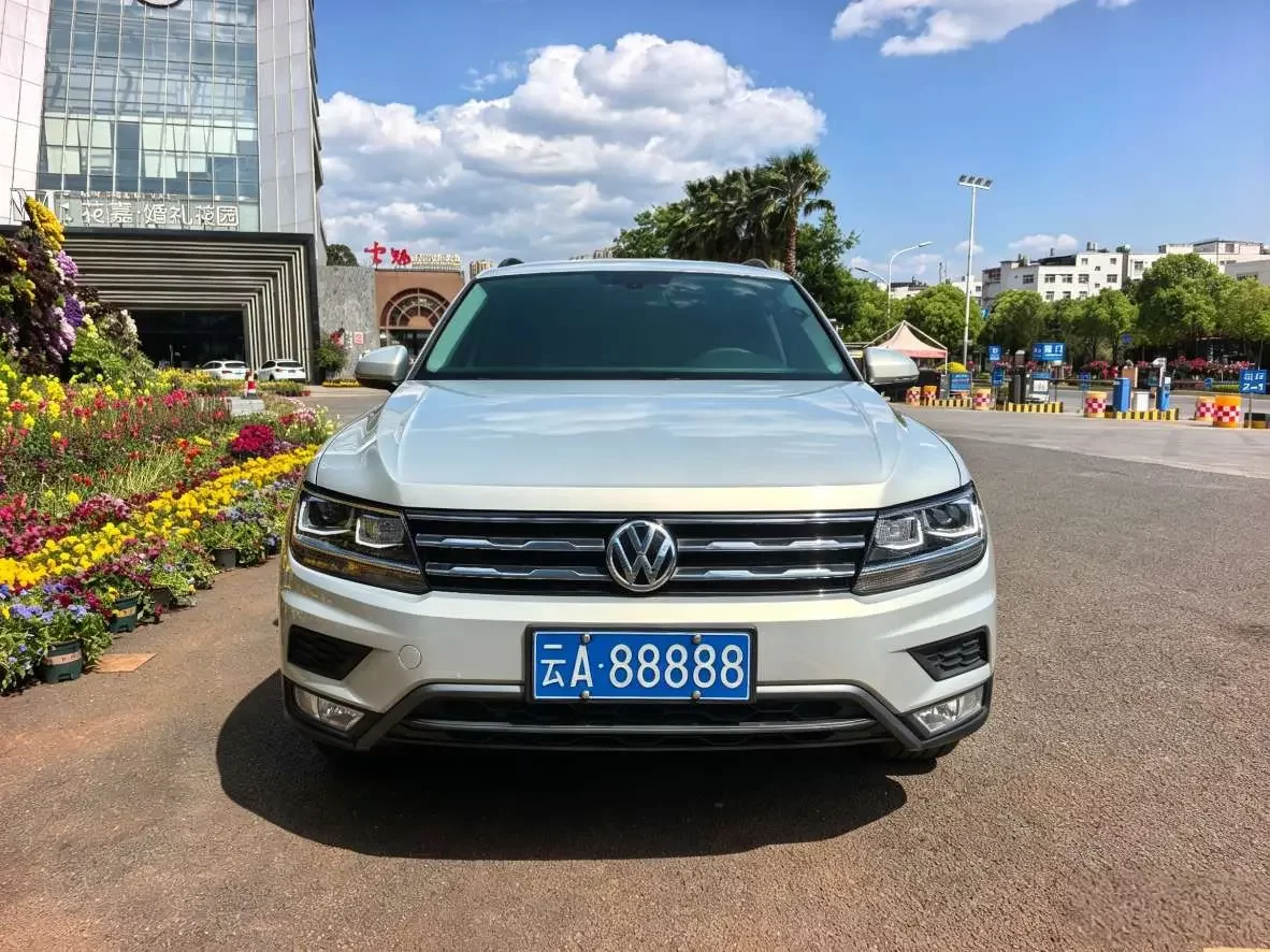 Volkswagen Tiguan L