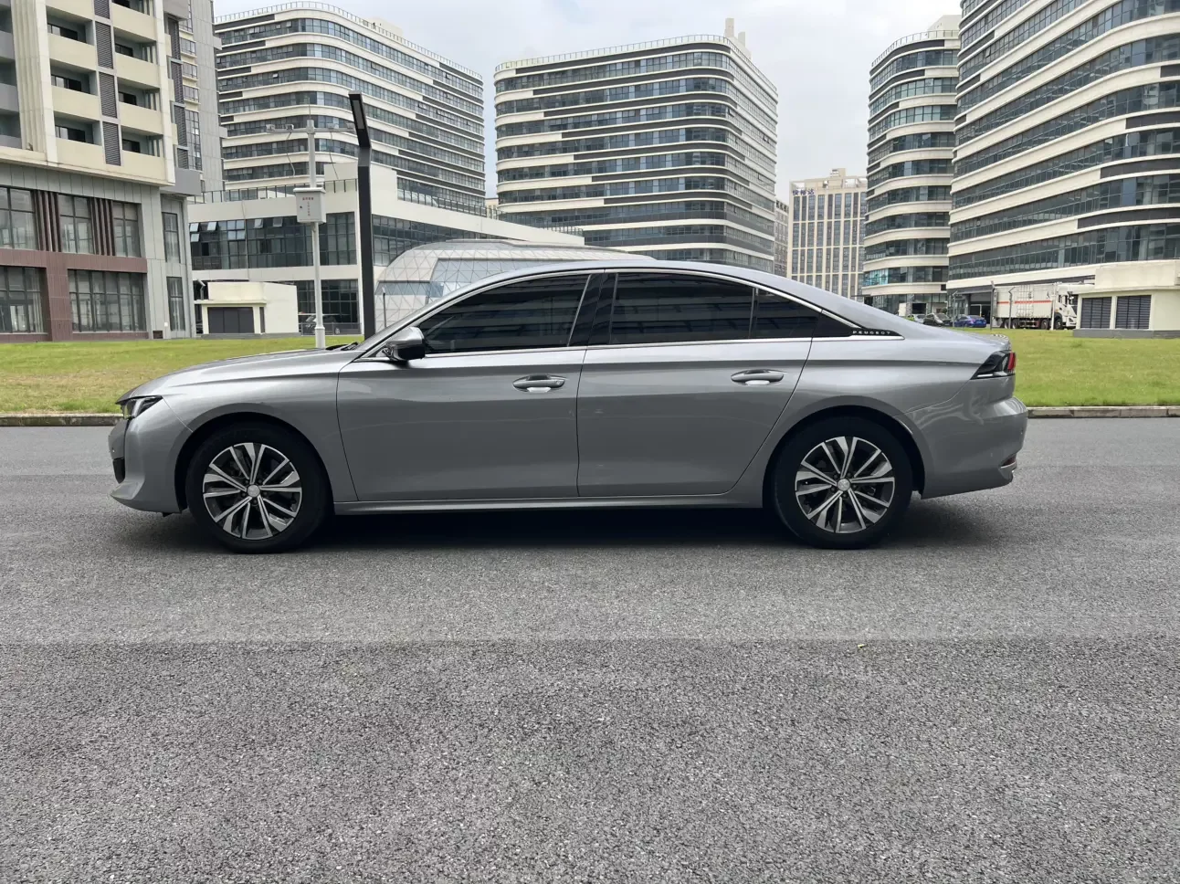 Peugeot 508L
