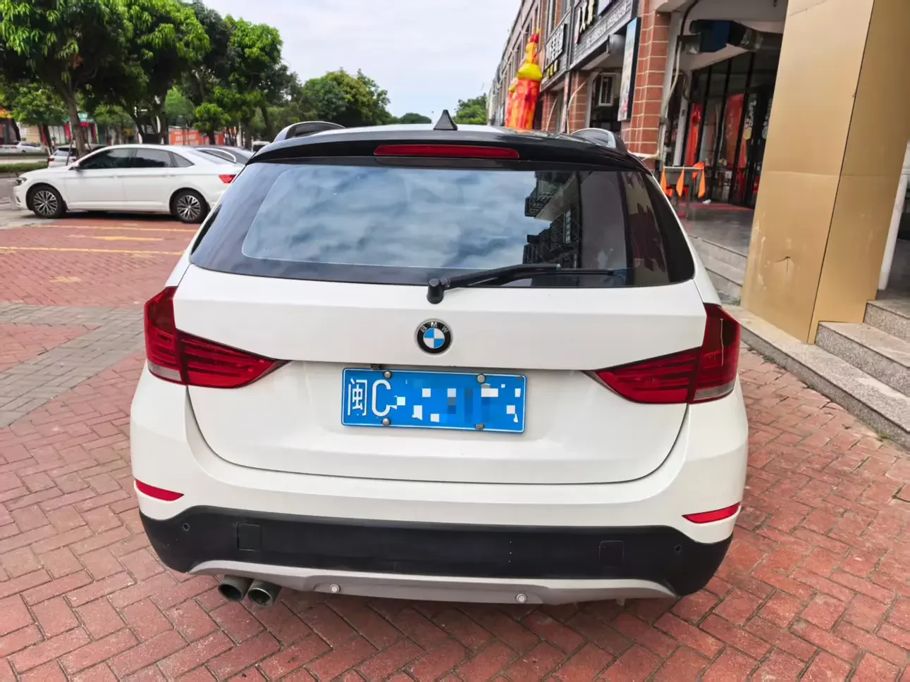BMW X1