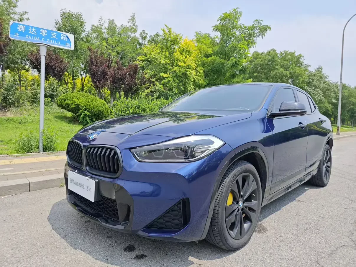 BMW X2