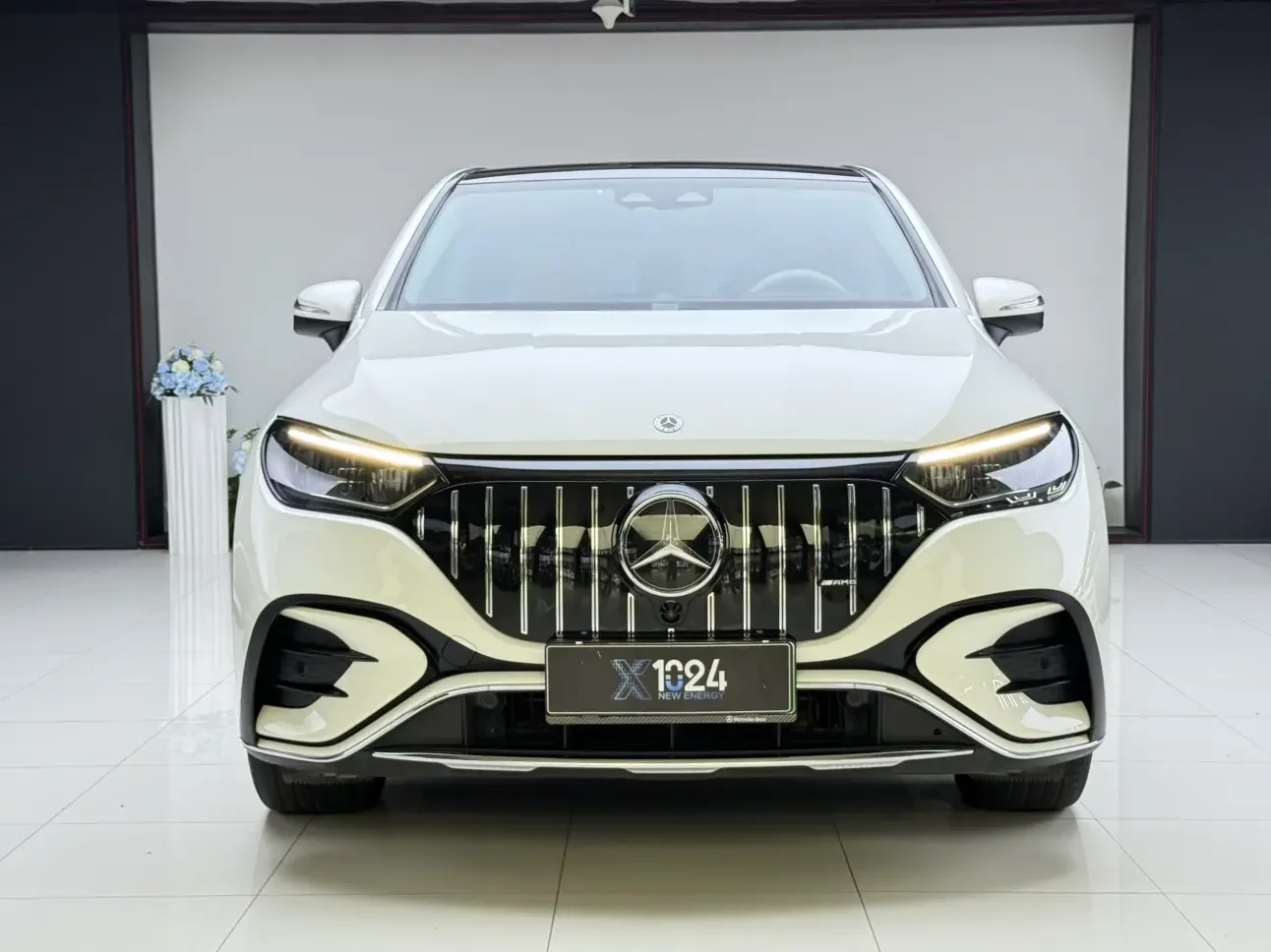 Mercedes-Benz EQE SUV