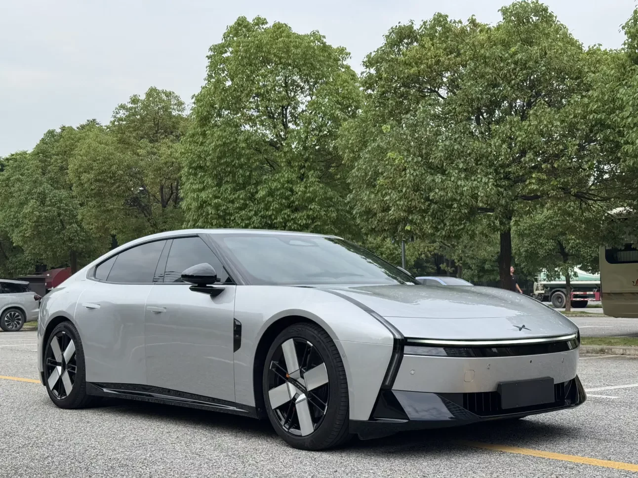 Xpeng P7