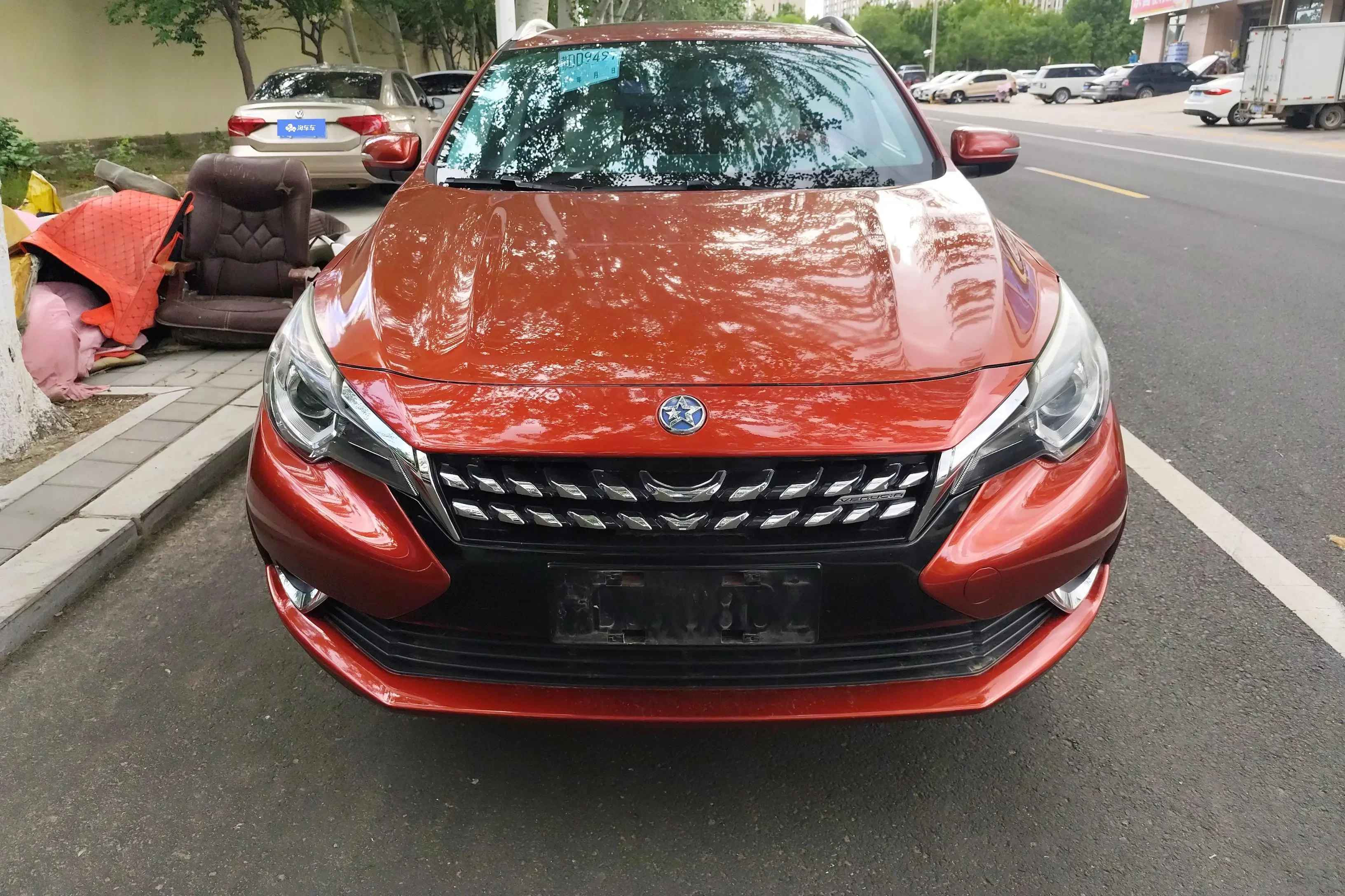 Kai Chen Venucia T90