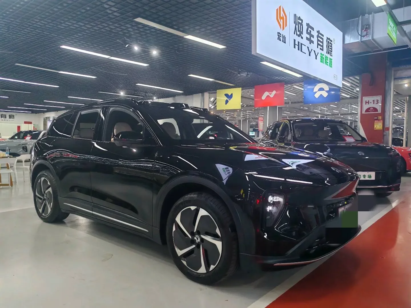 NIO ES6