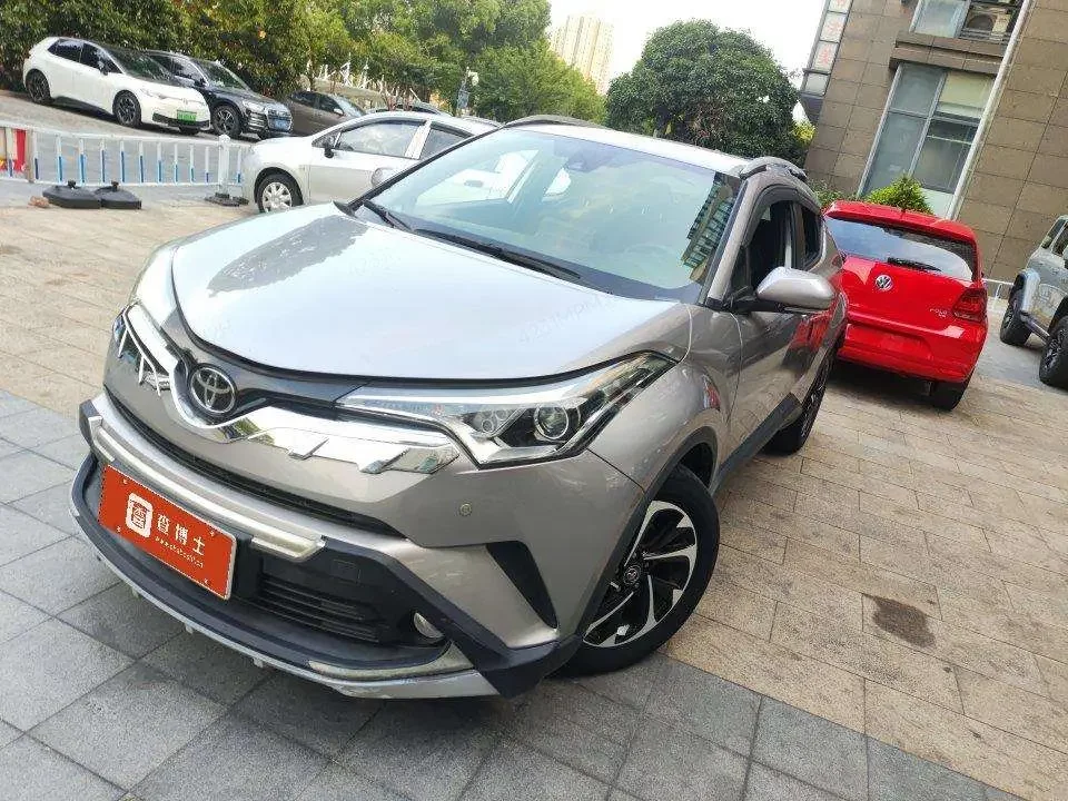 Toyota C-HR Hybrid