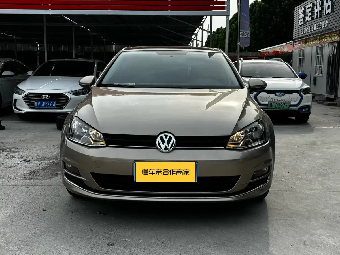 Volkswagen golf