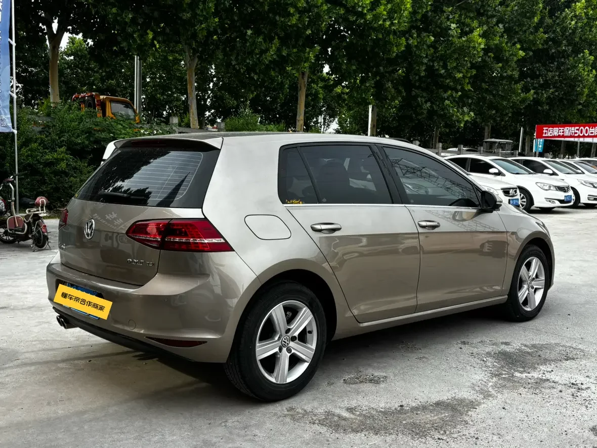 Volkswagen golf