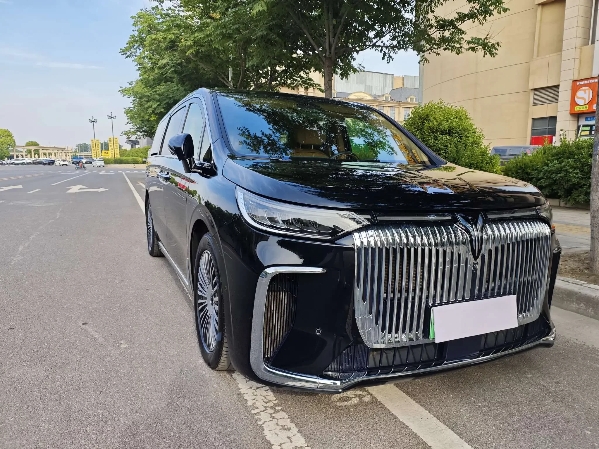 Voyah Lantu Dreamer PHEV