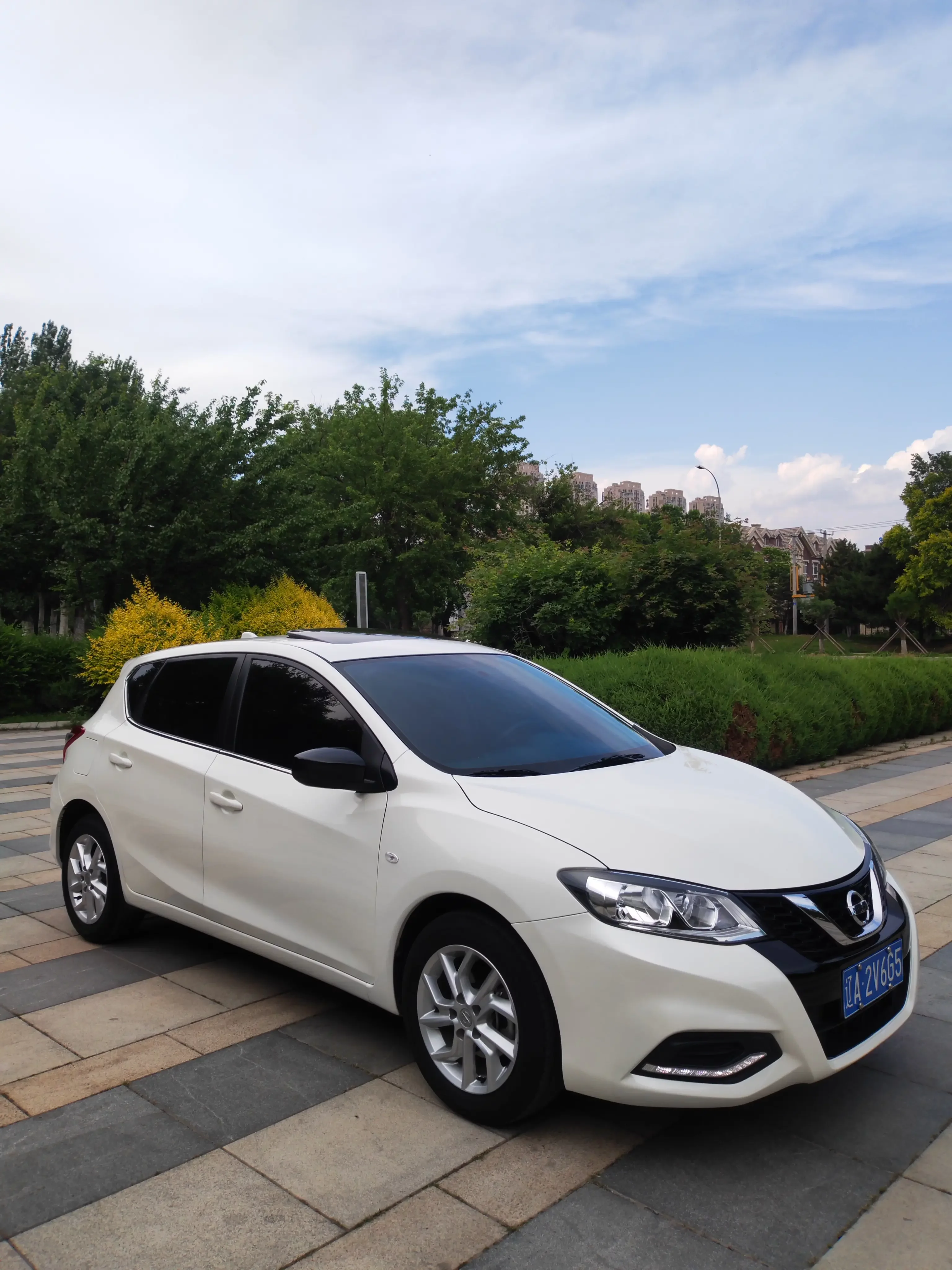 Nissan Tiida