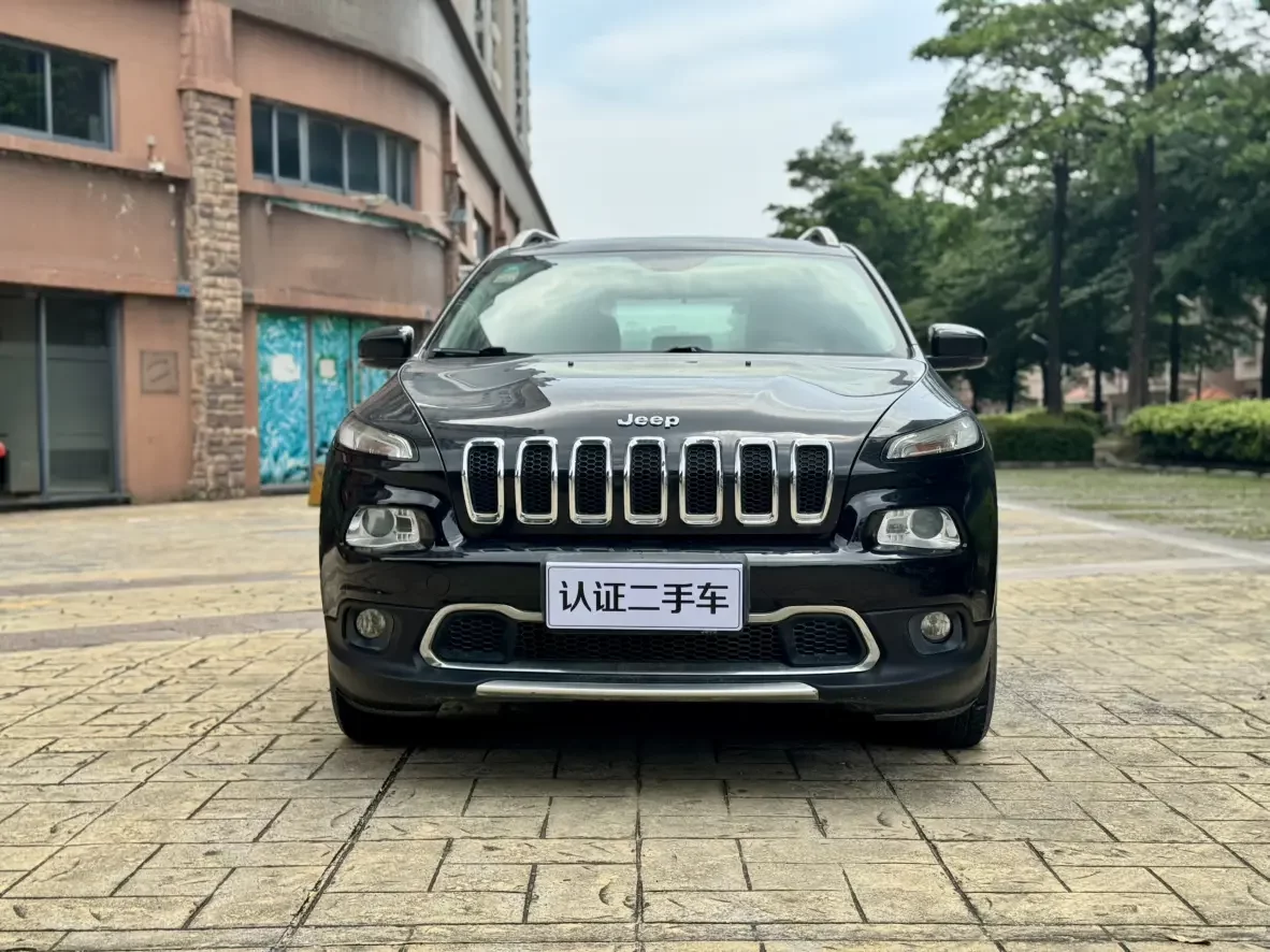 Jeep Cherokee  из Китая