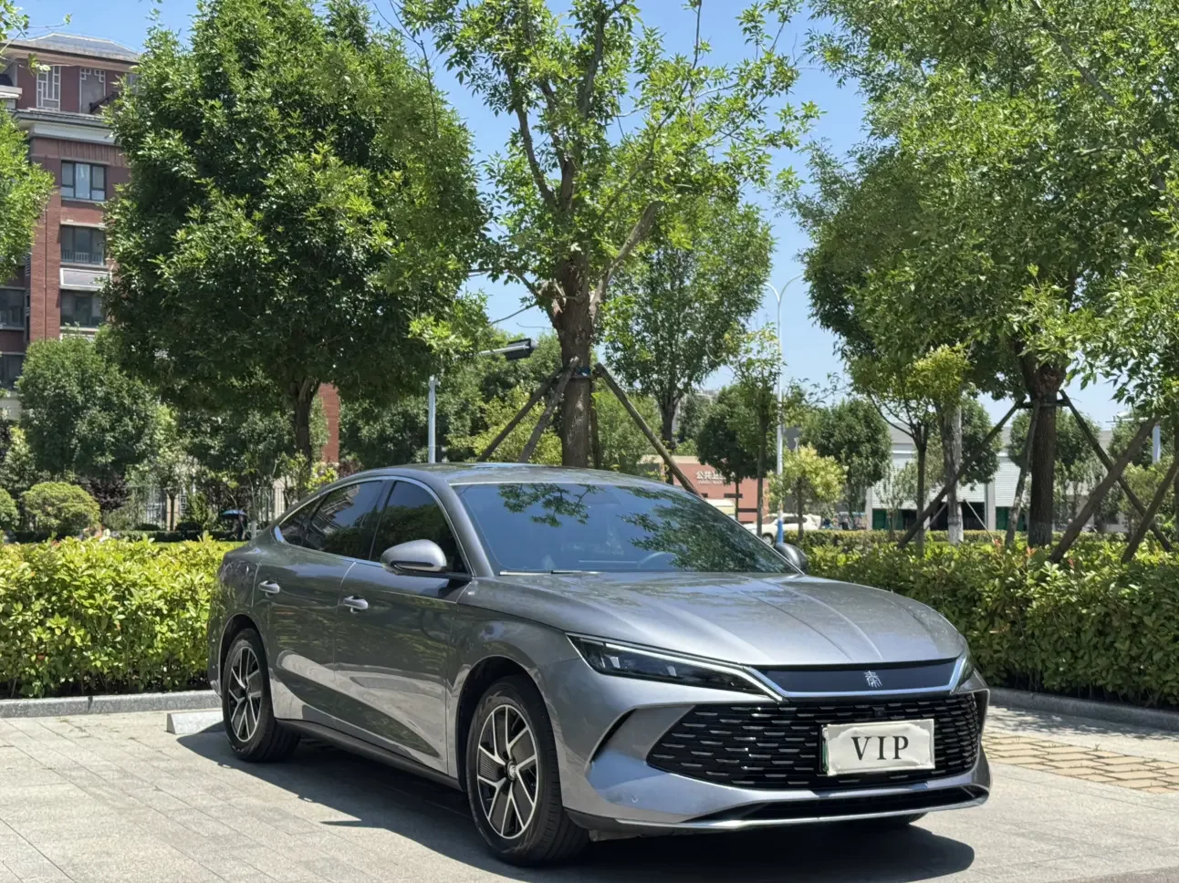 BYD Qin L DM