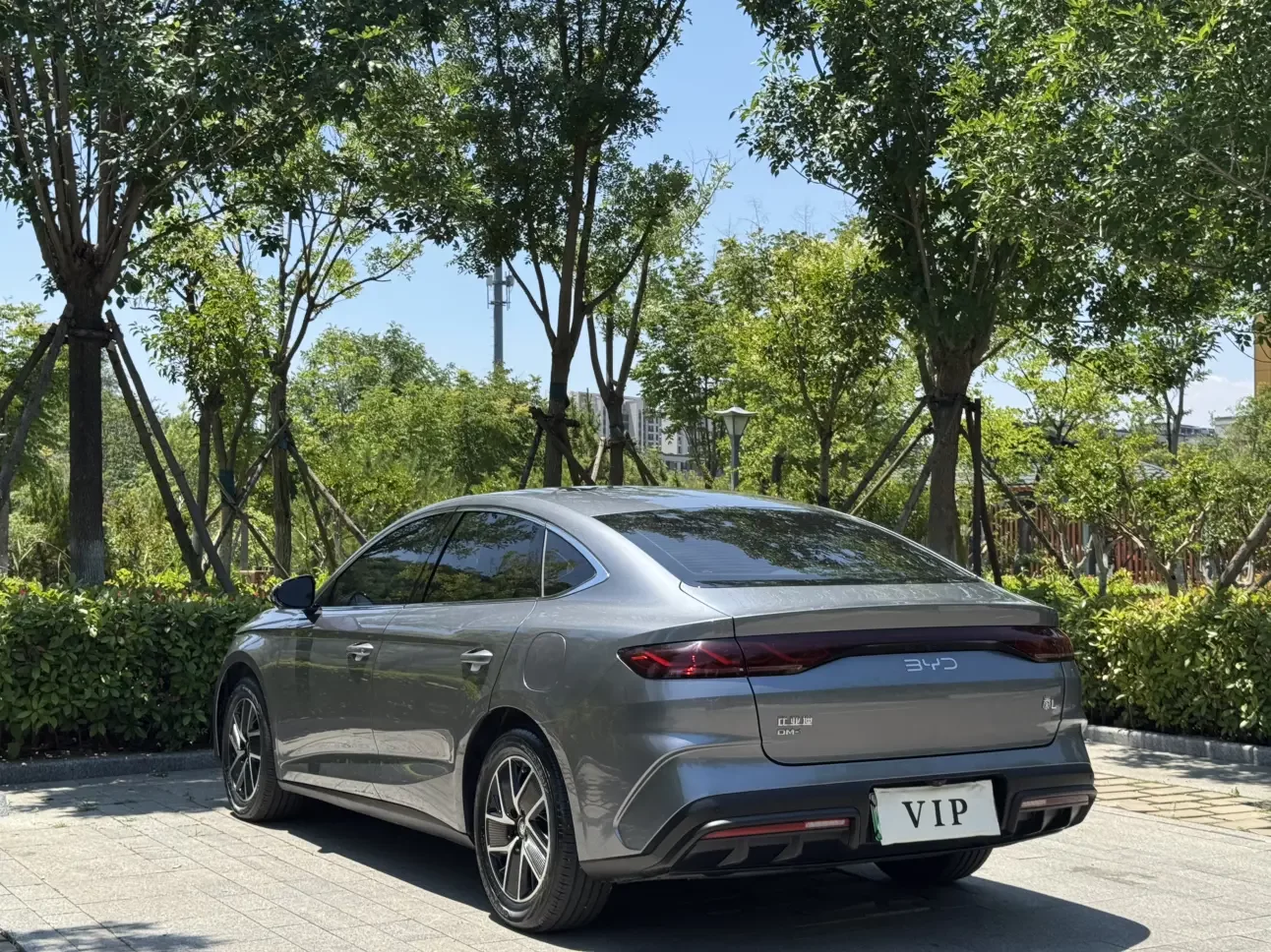 BYD Qin L DM