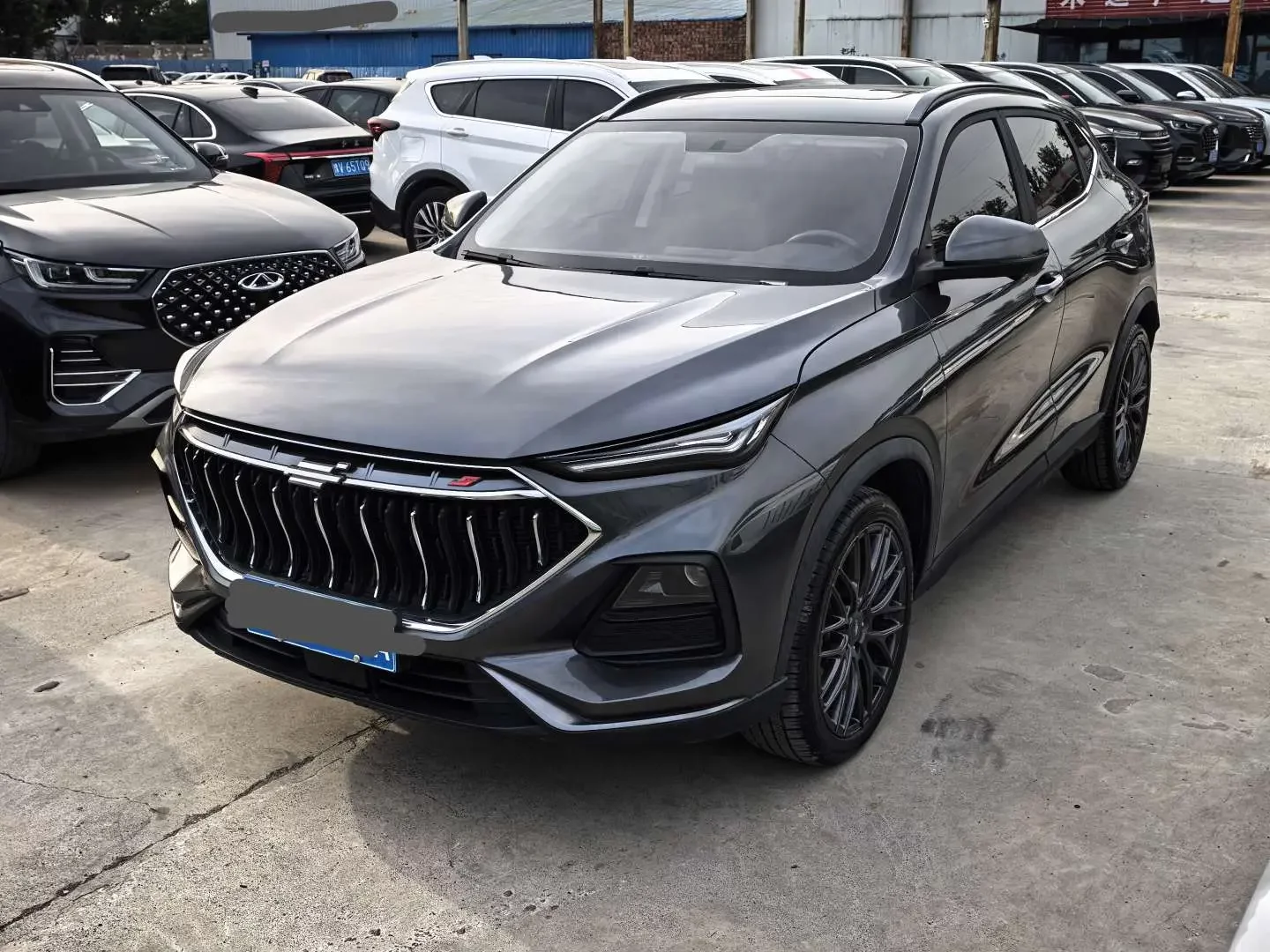 Oshan Changan Auchan X5