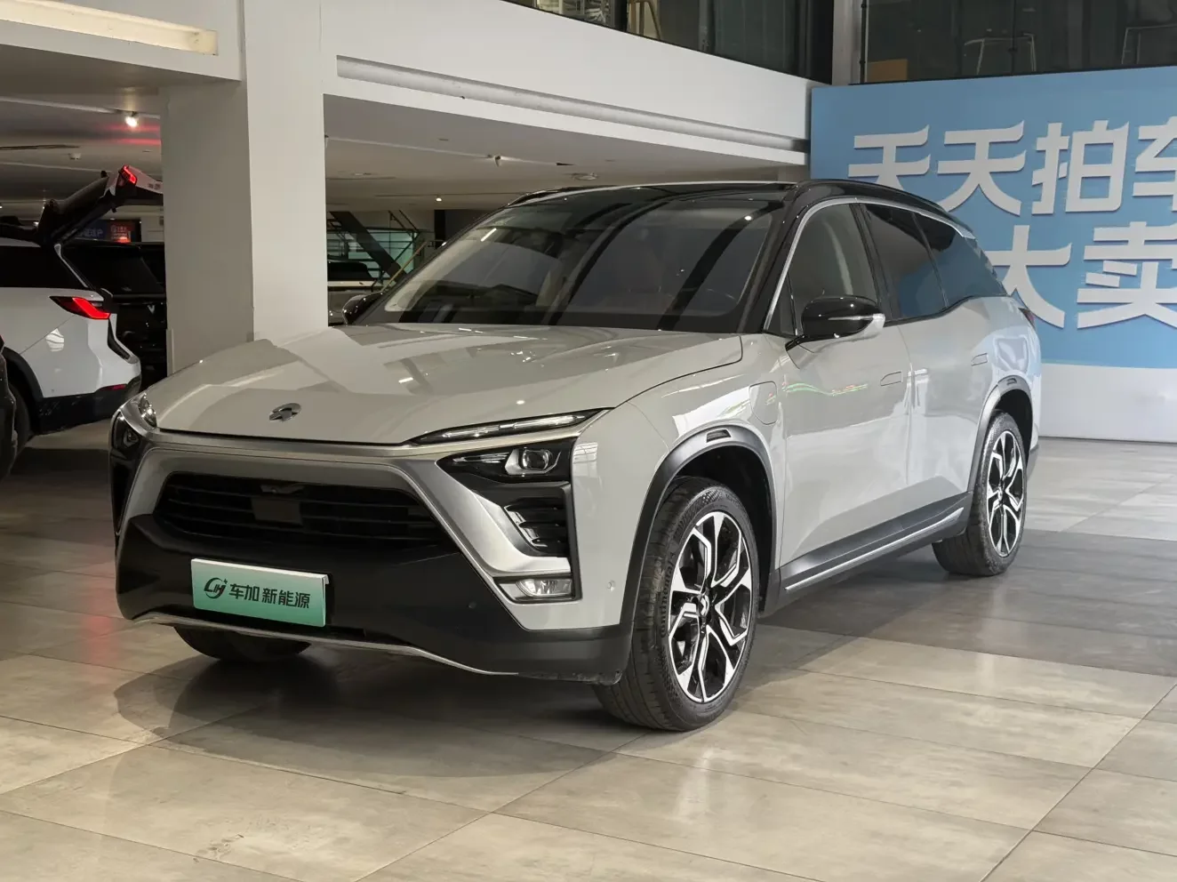 NIO ES8