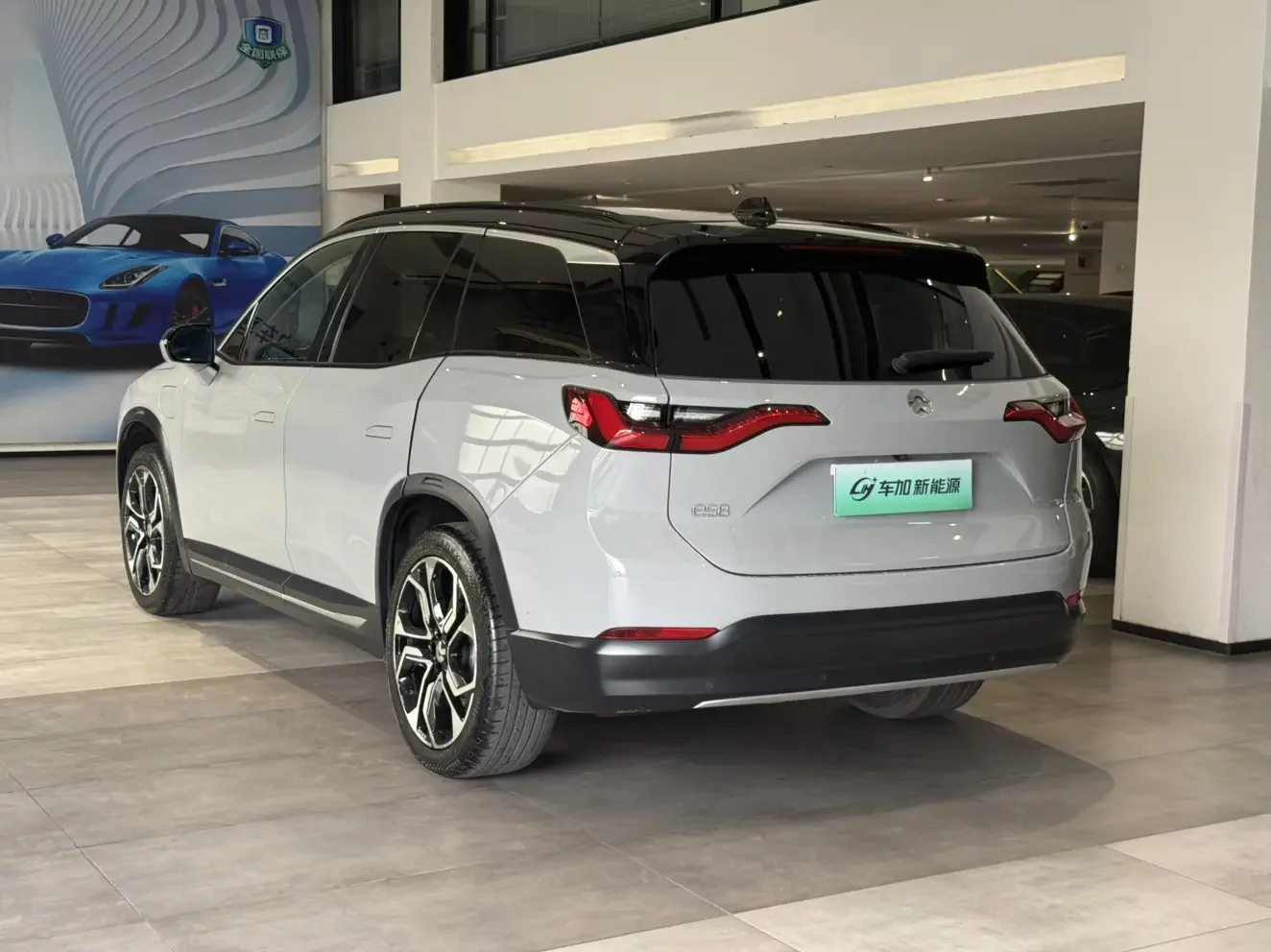 NIO ES8