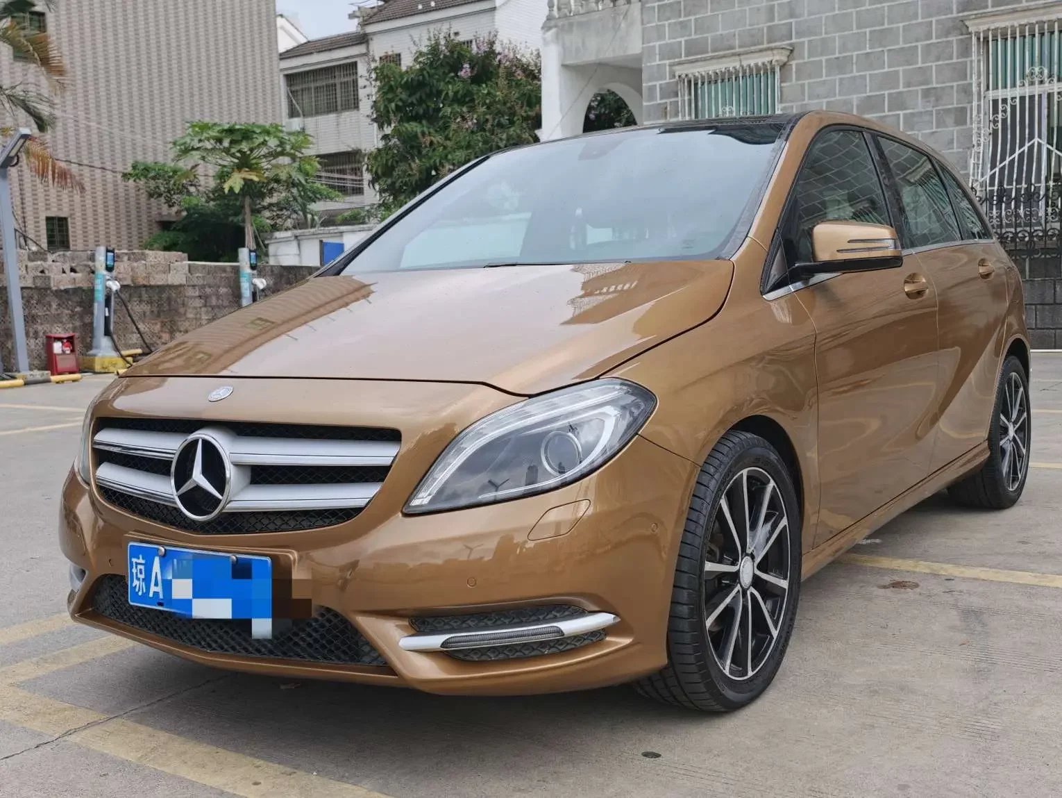 Mercedes-Benz B Class