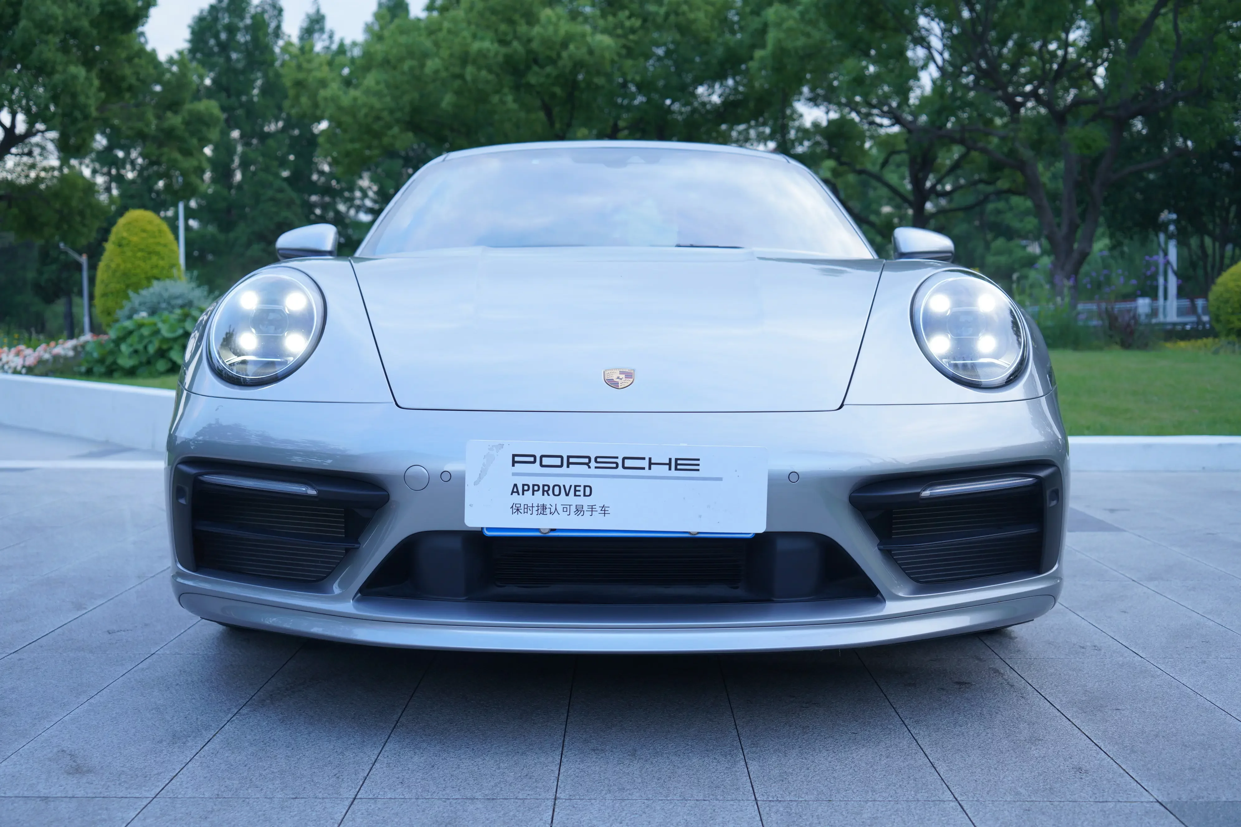 Porsche 911