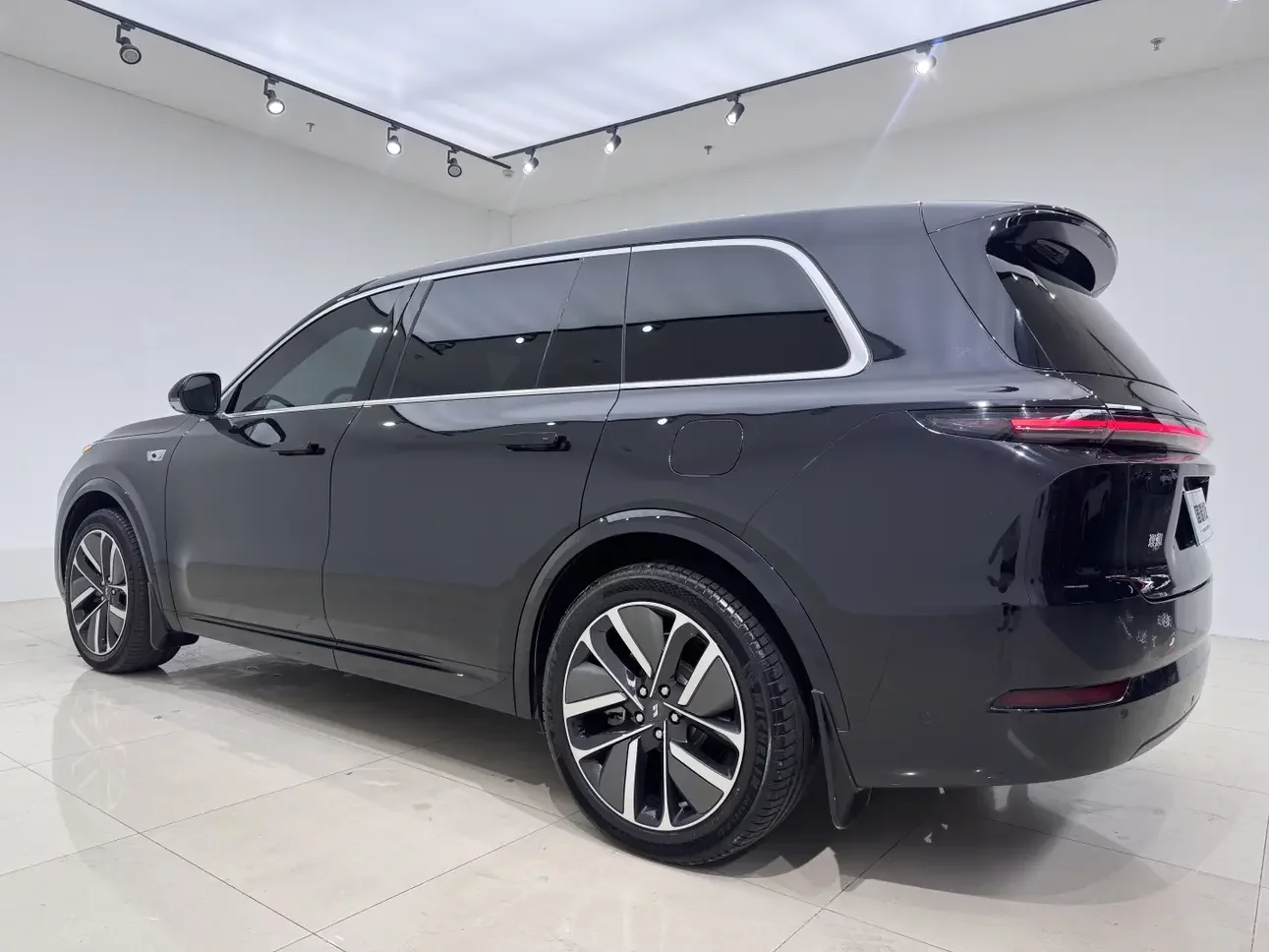 Lixiang L9