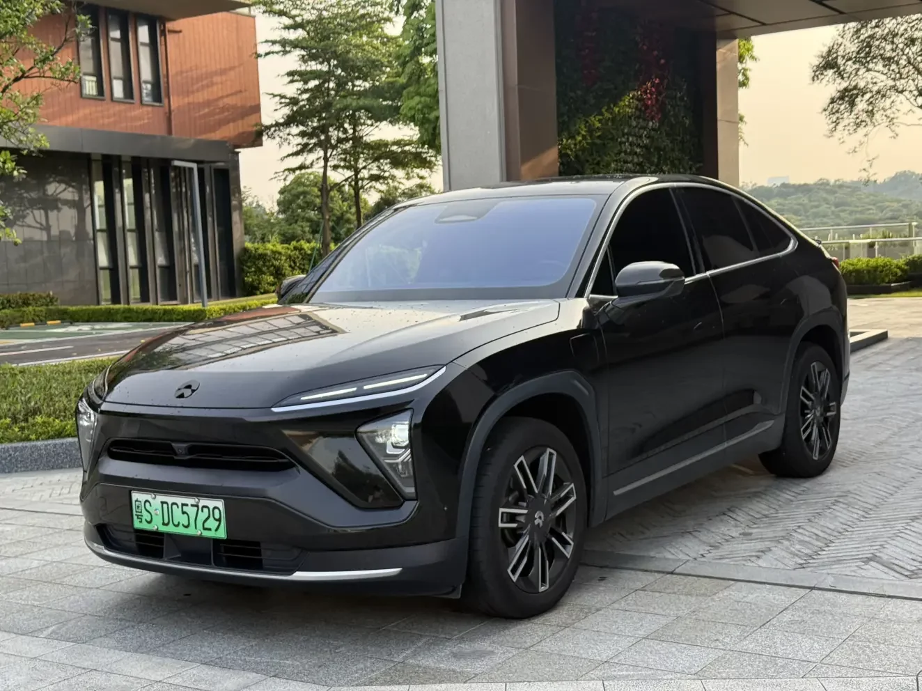 NIO EC6
