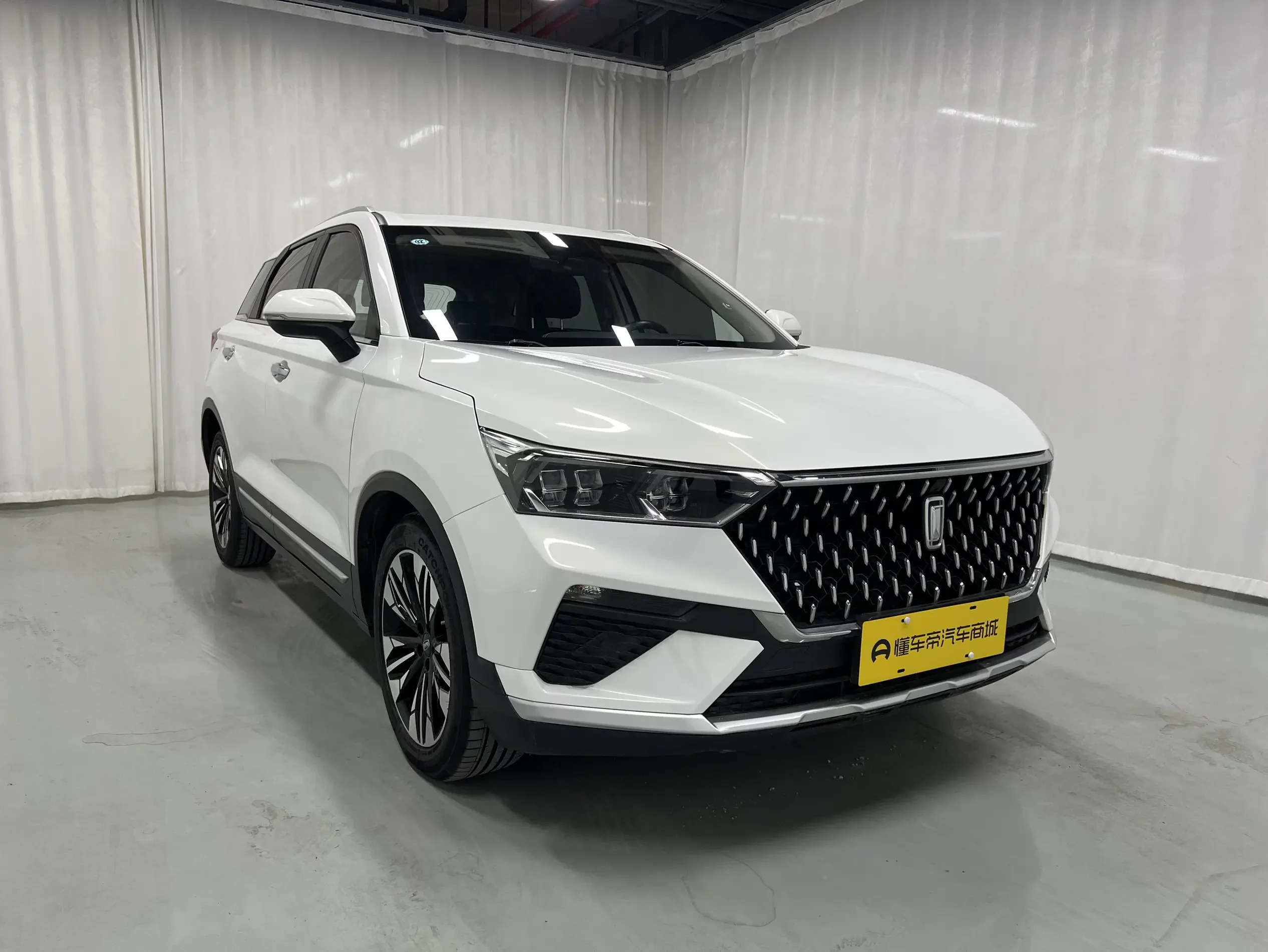 FAW Bestune T77