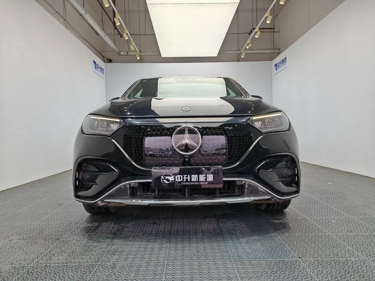 Mercedes-Benz EQE SUV