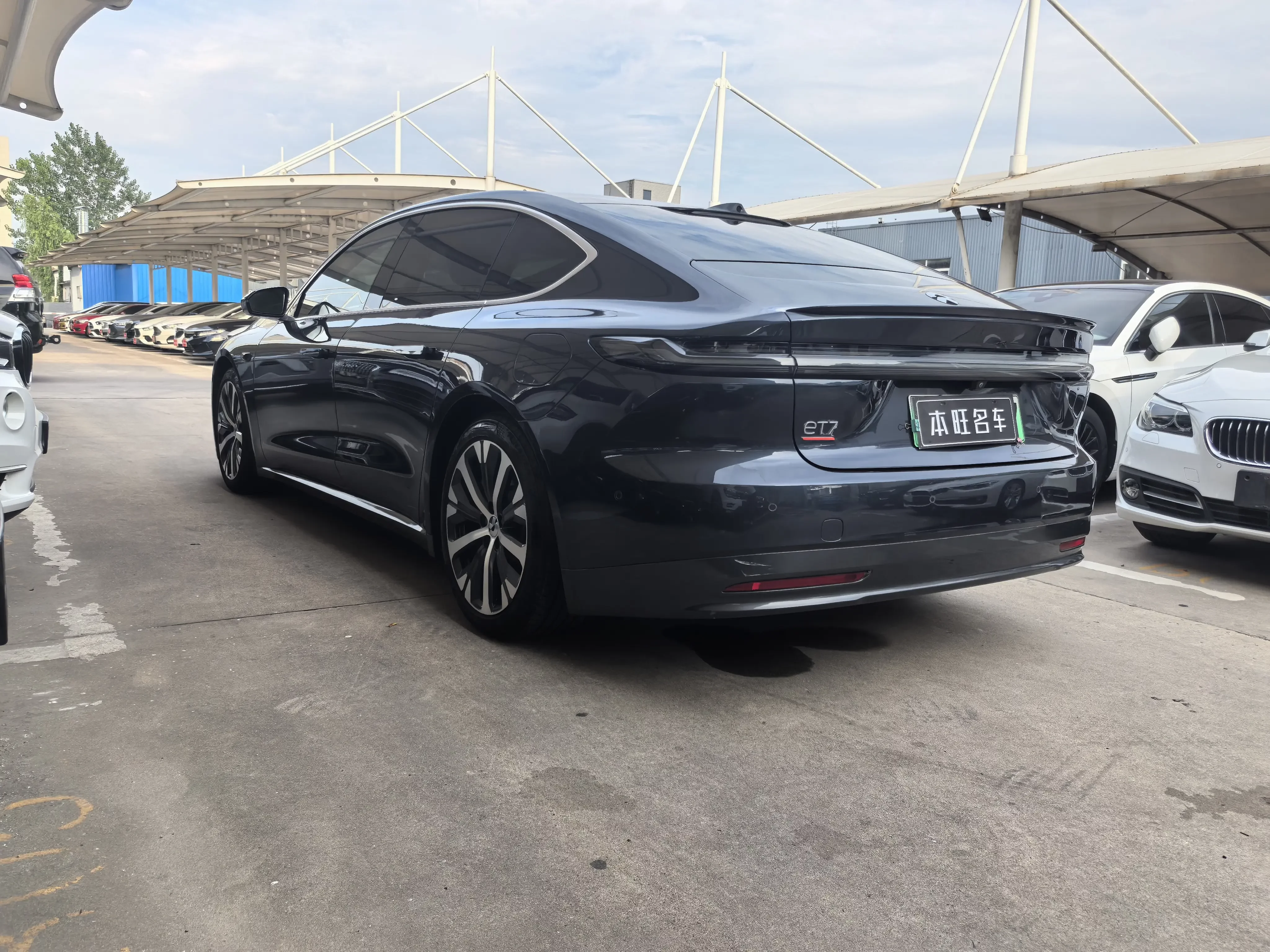 NIO ET7