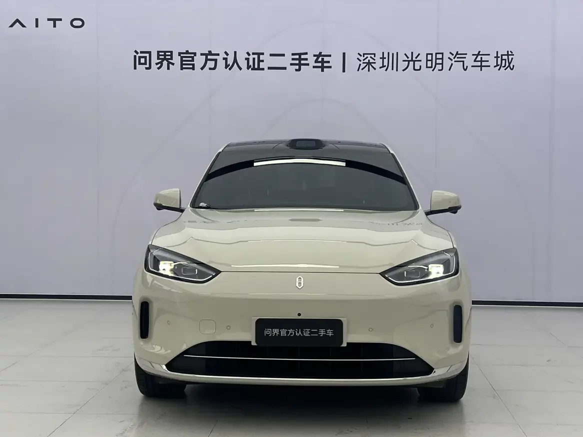 AITO M5