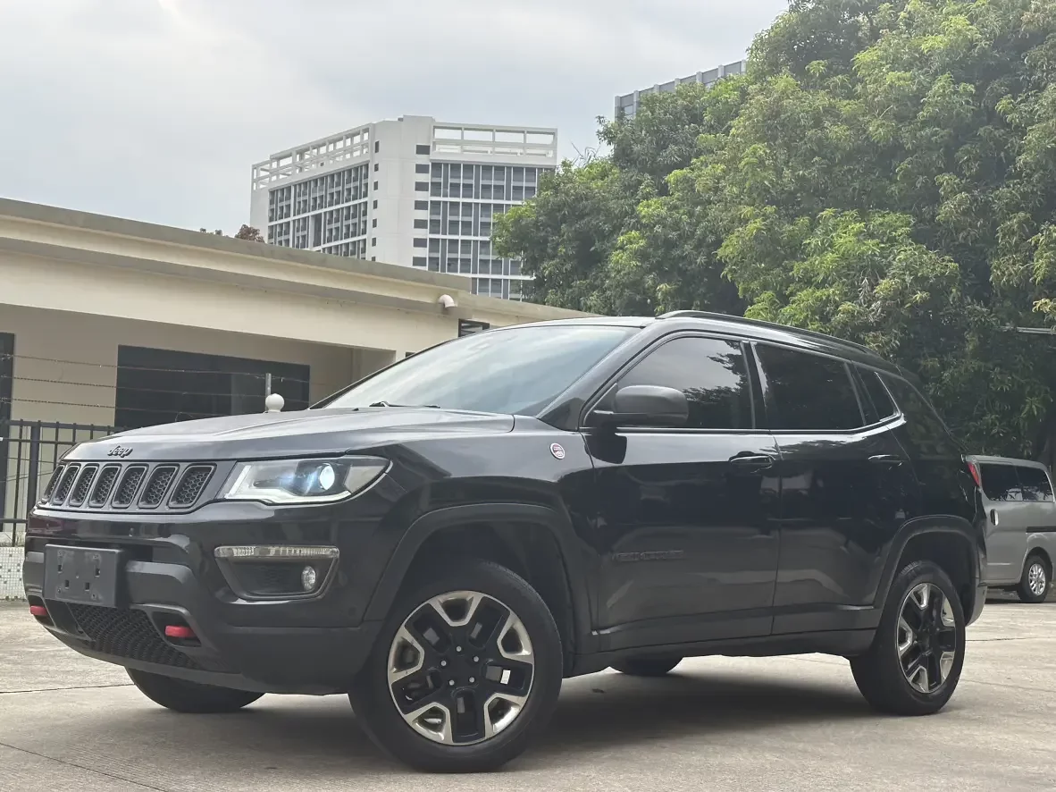 Jeep Guide to