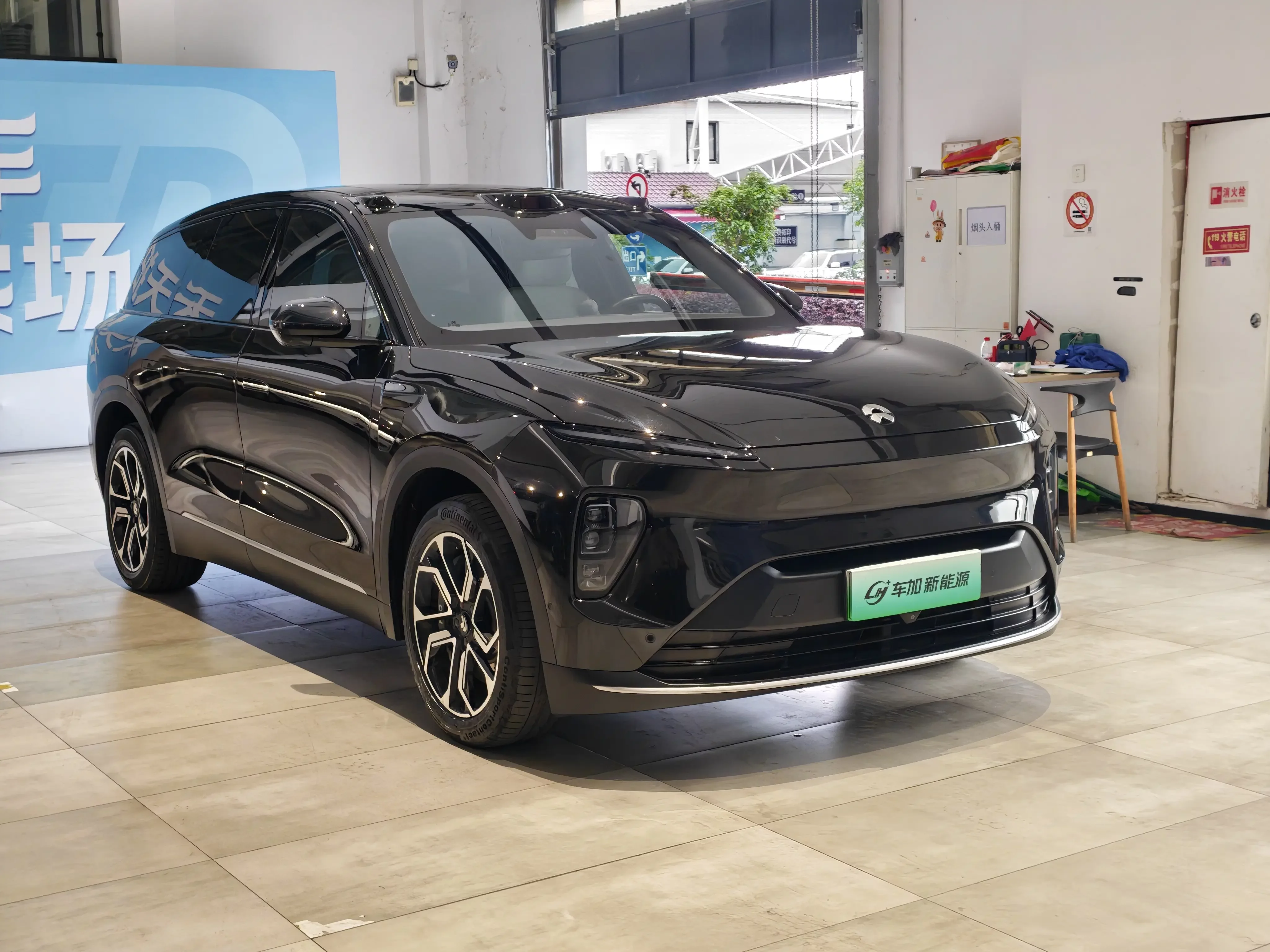 NIO ES8