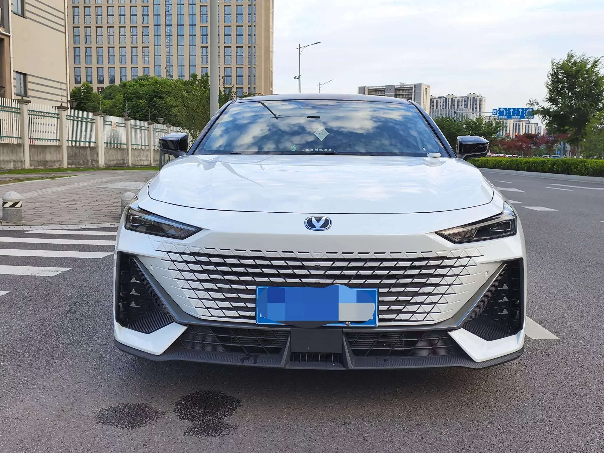 Changan UNI-V
