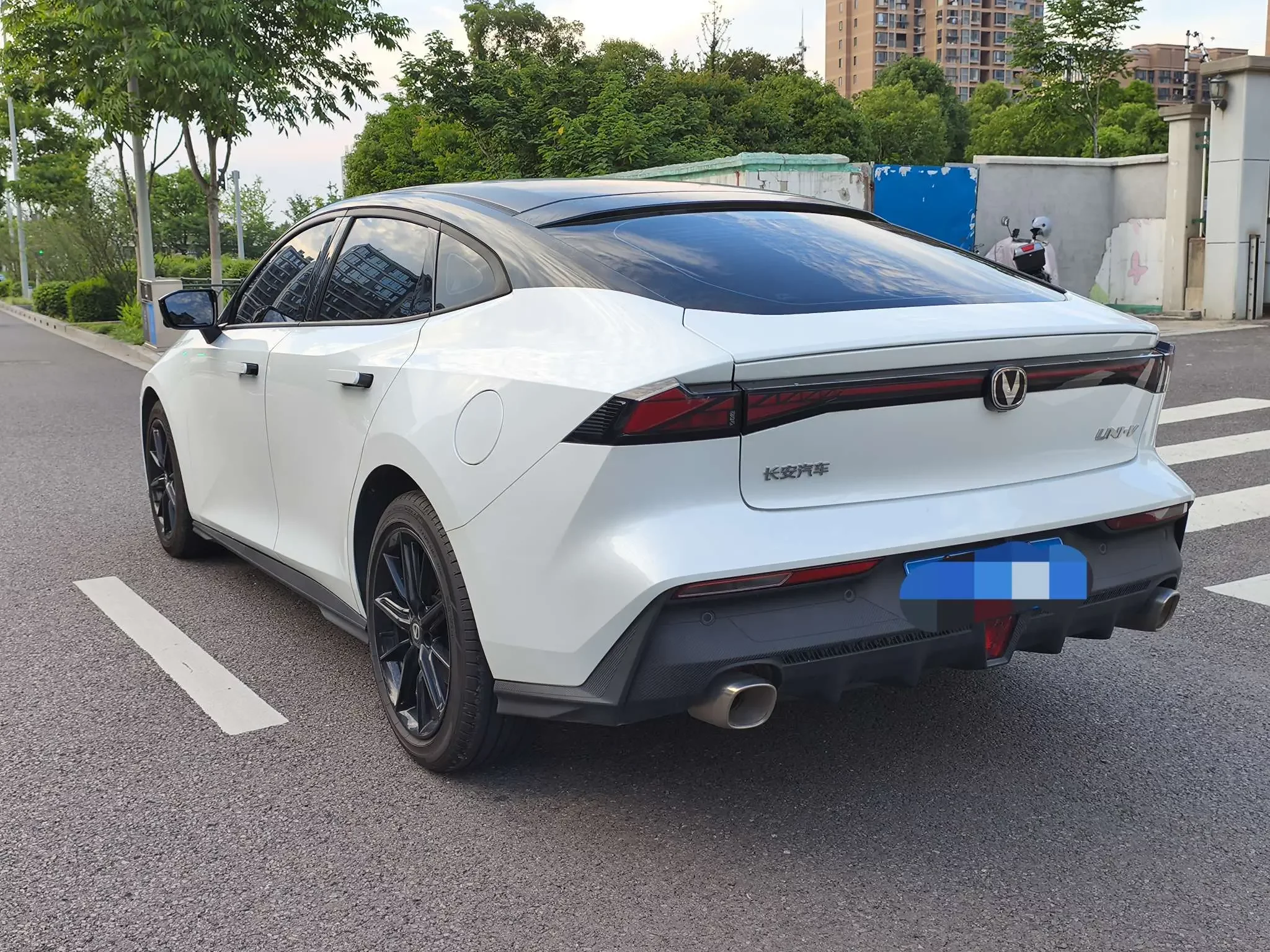 Changan UNI-V