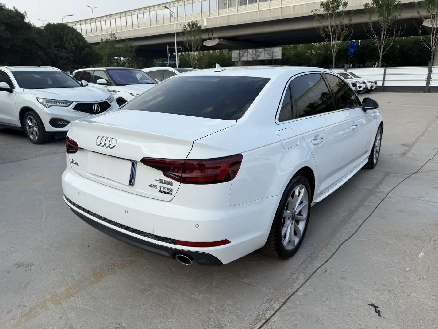 Audi A4L