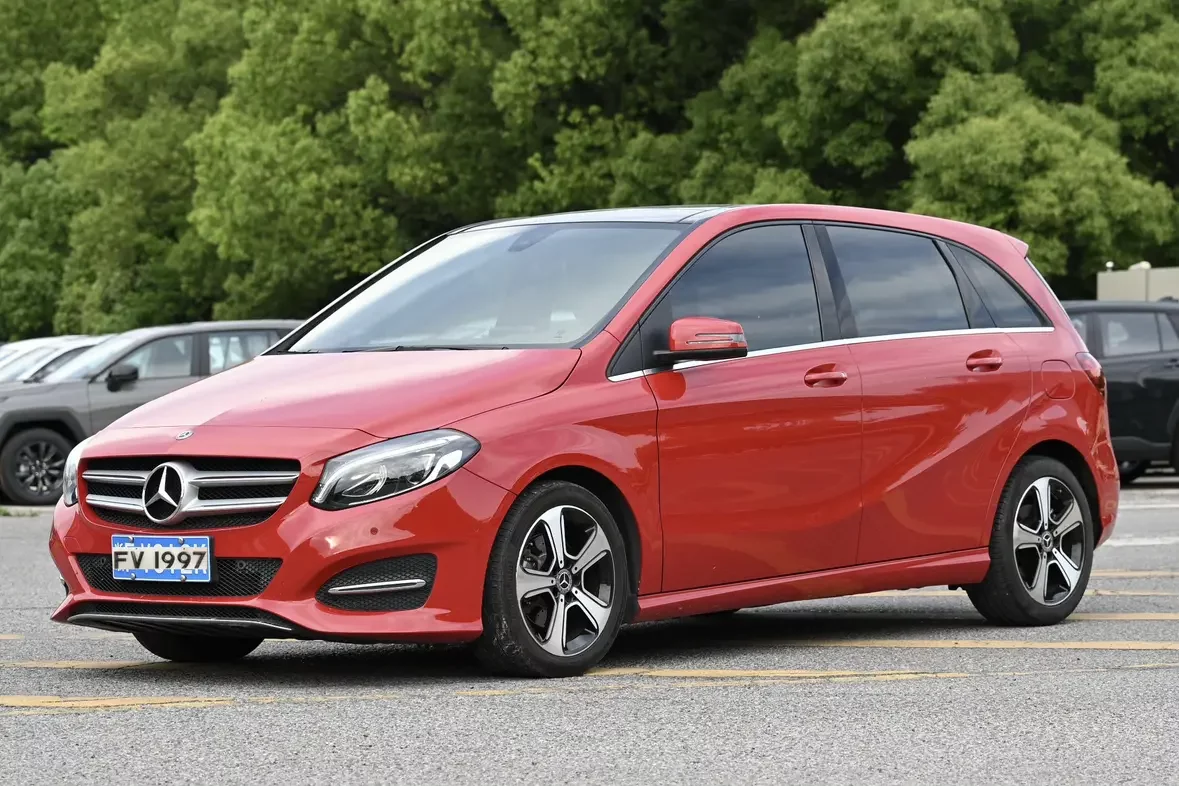 Mercedes-Benz B Class