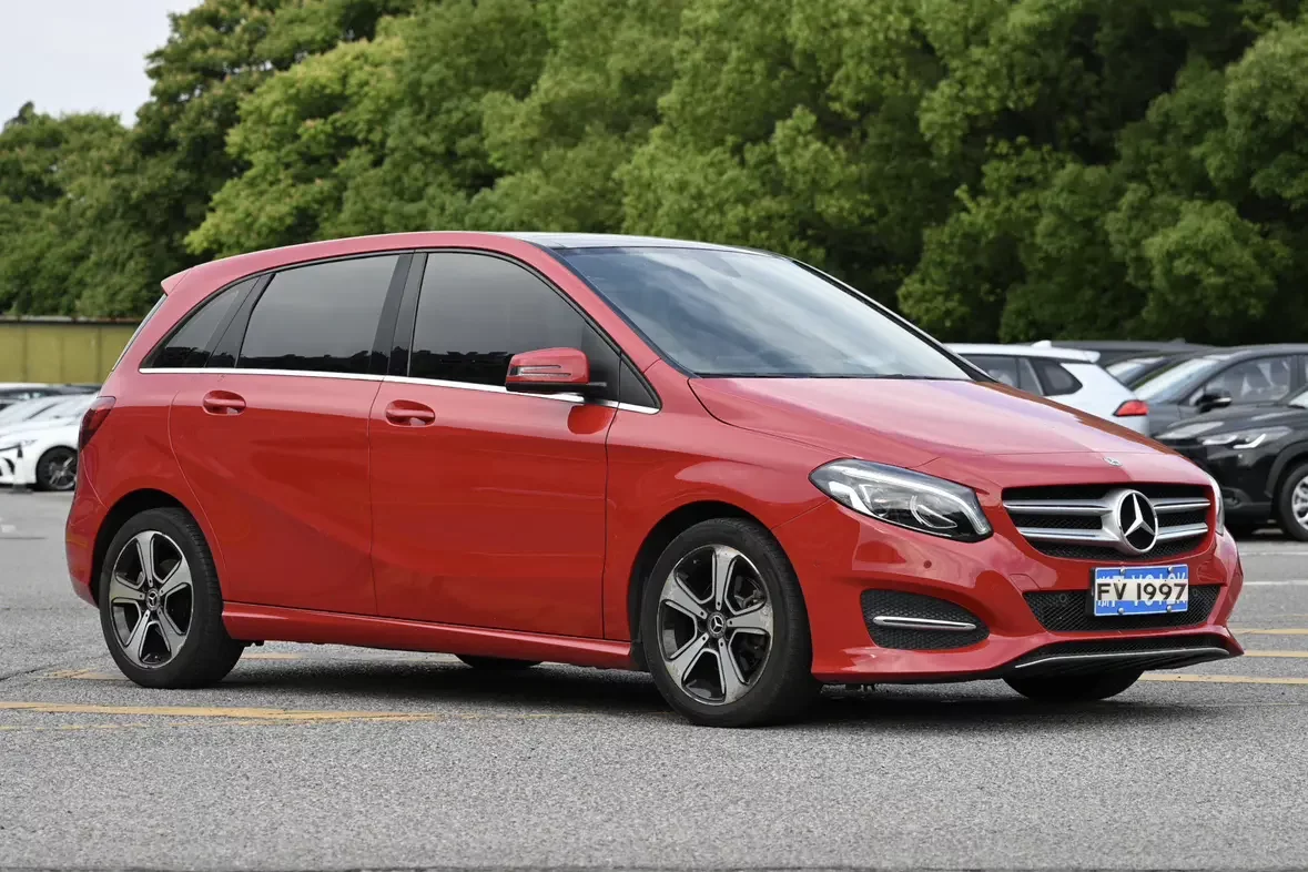 Mercedes-Benz B Class