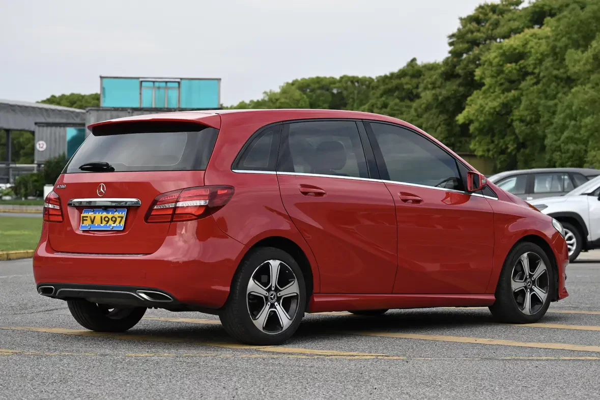 Mercedes-Benz B Class