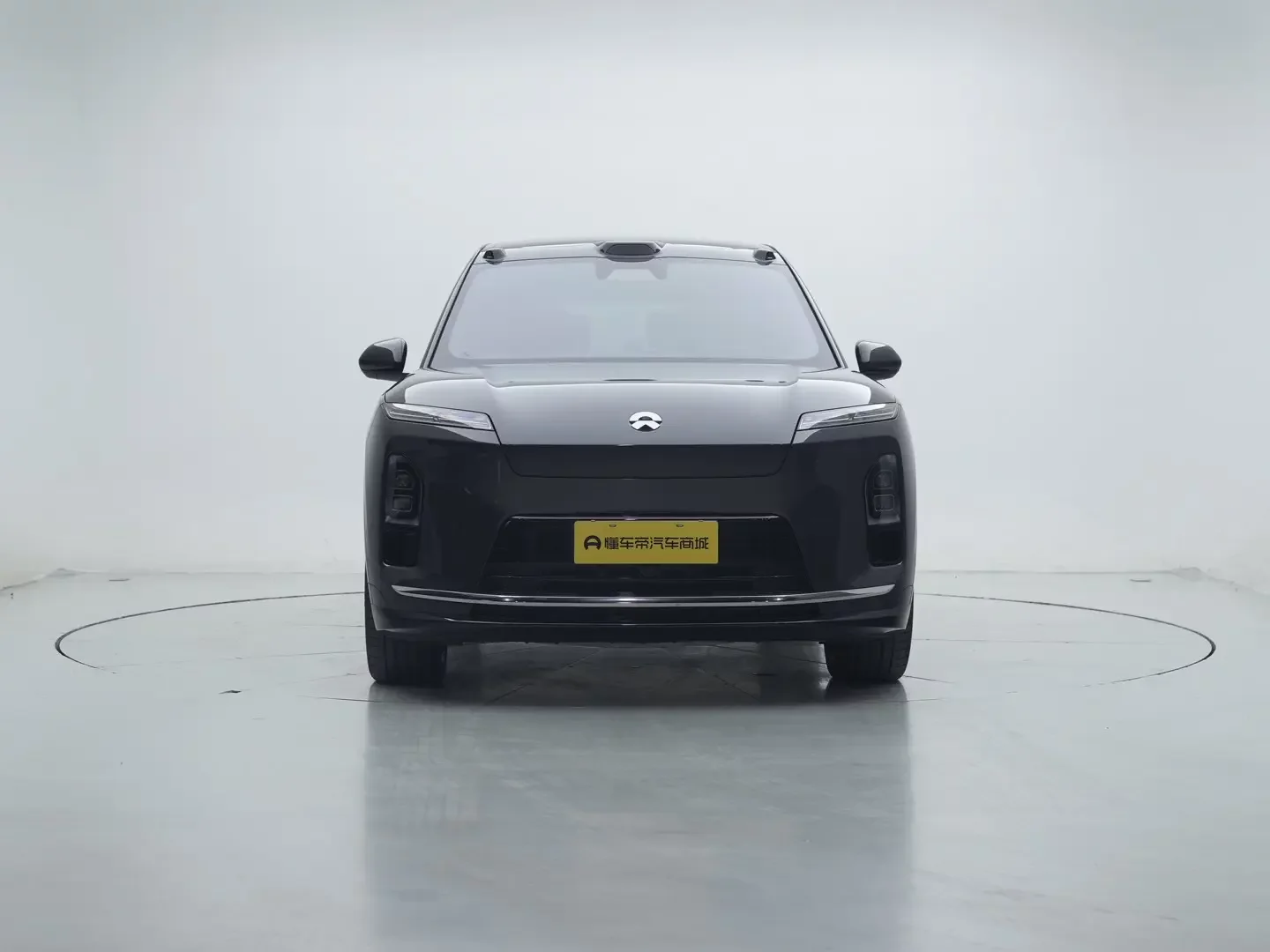NIO ES8