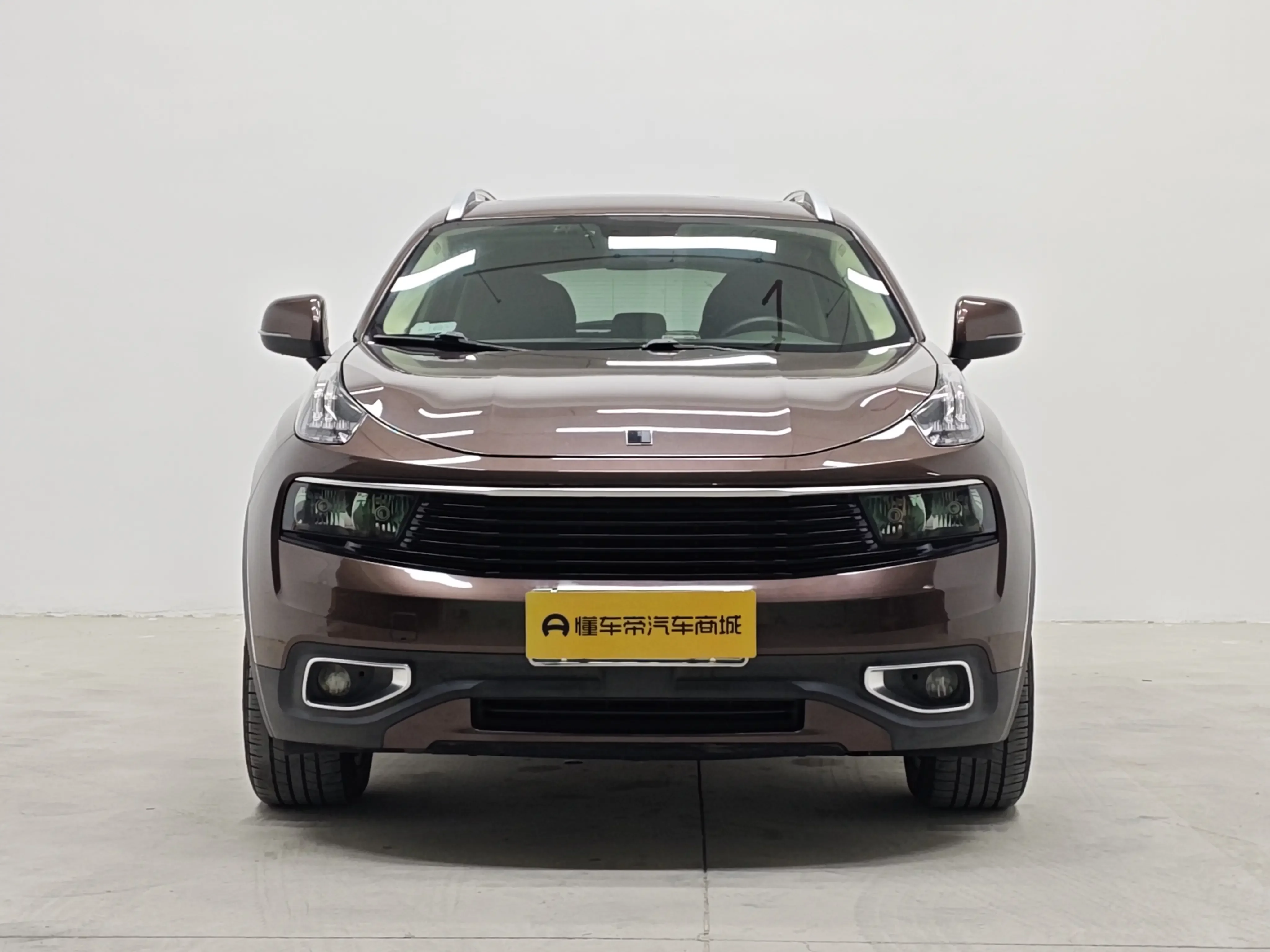 Lynk & Co 01