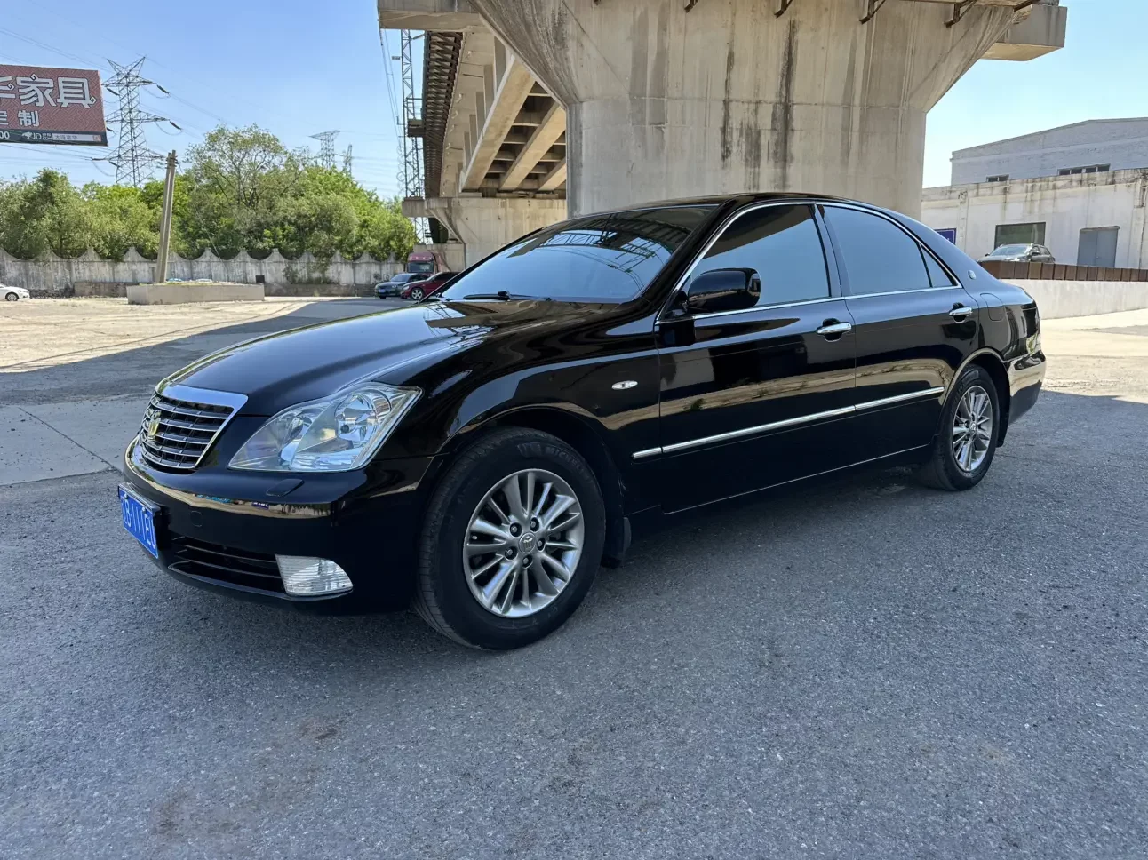 Toyota crown