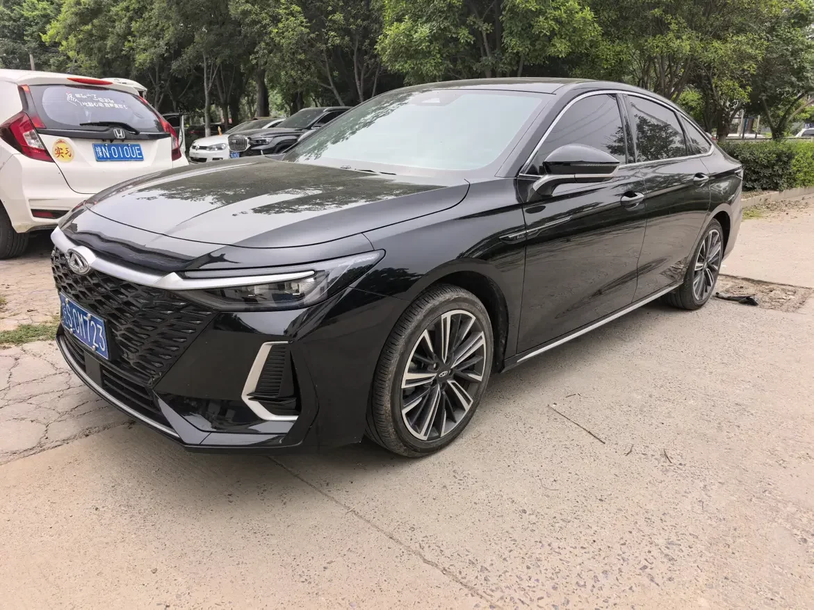 Chery Arrizo 8