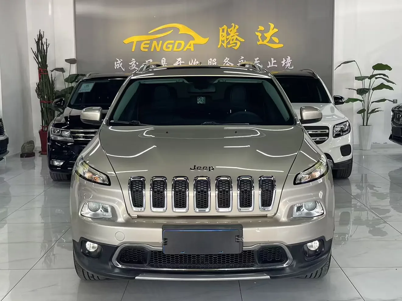 Jeep Cherokee  из Китая