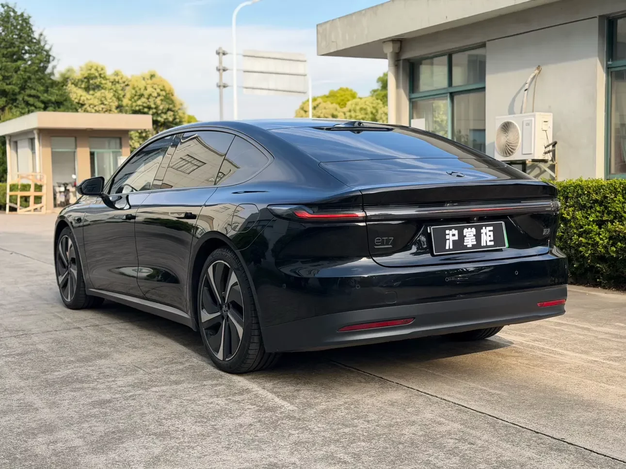 NIO ET7